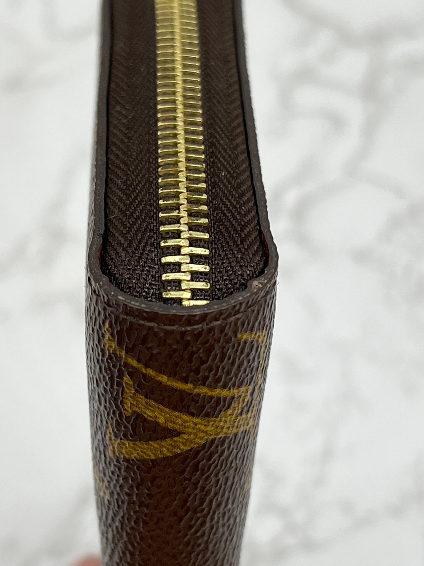 Zippy Wallet Monogram Canvas Brown
