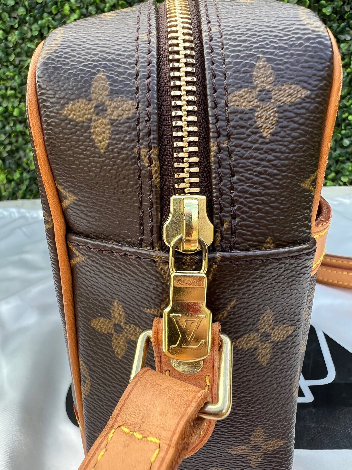 Authentic Preowned Louis Vuitton Trocadero 27 Bag