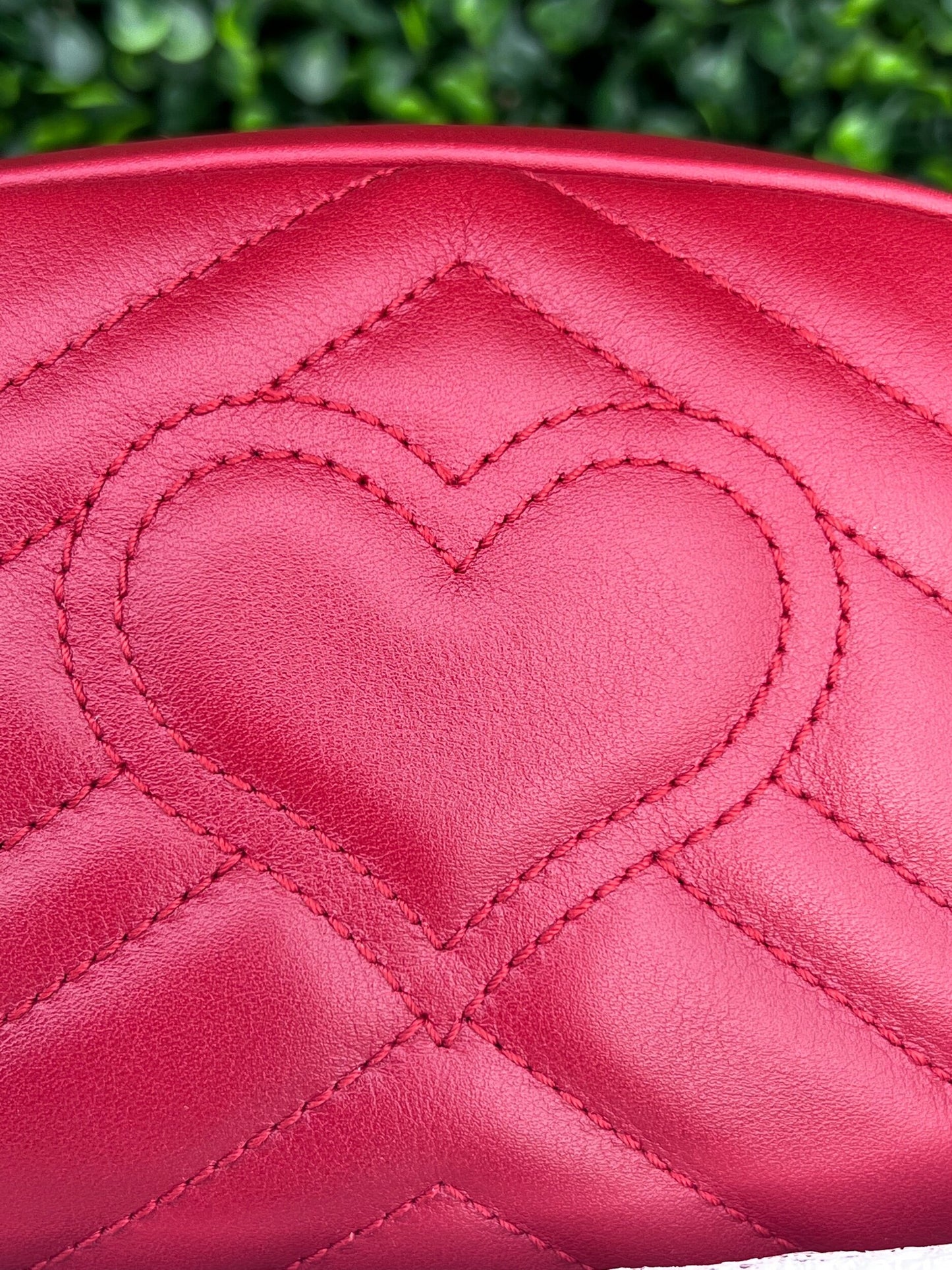Calfskin Matelasse GG Marmont Belt Bag 85 34 Hibiscus Red