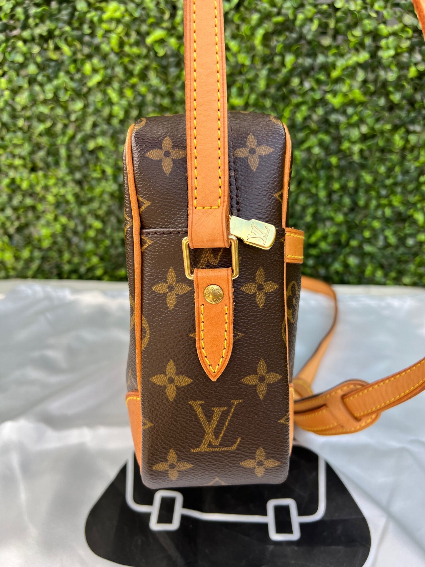 Authentic Preowned Louis Vuitton Trocadero 27 Bag