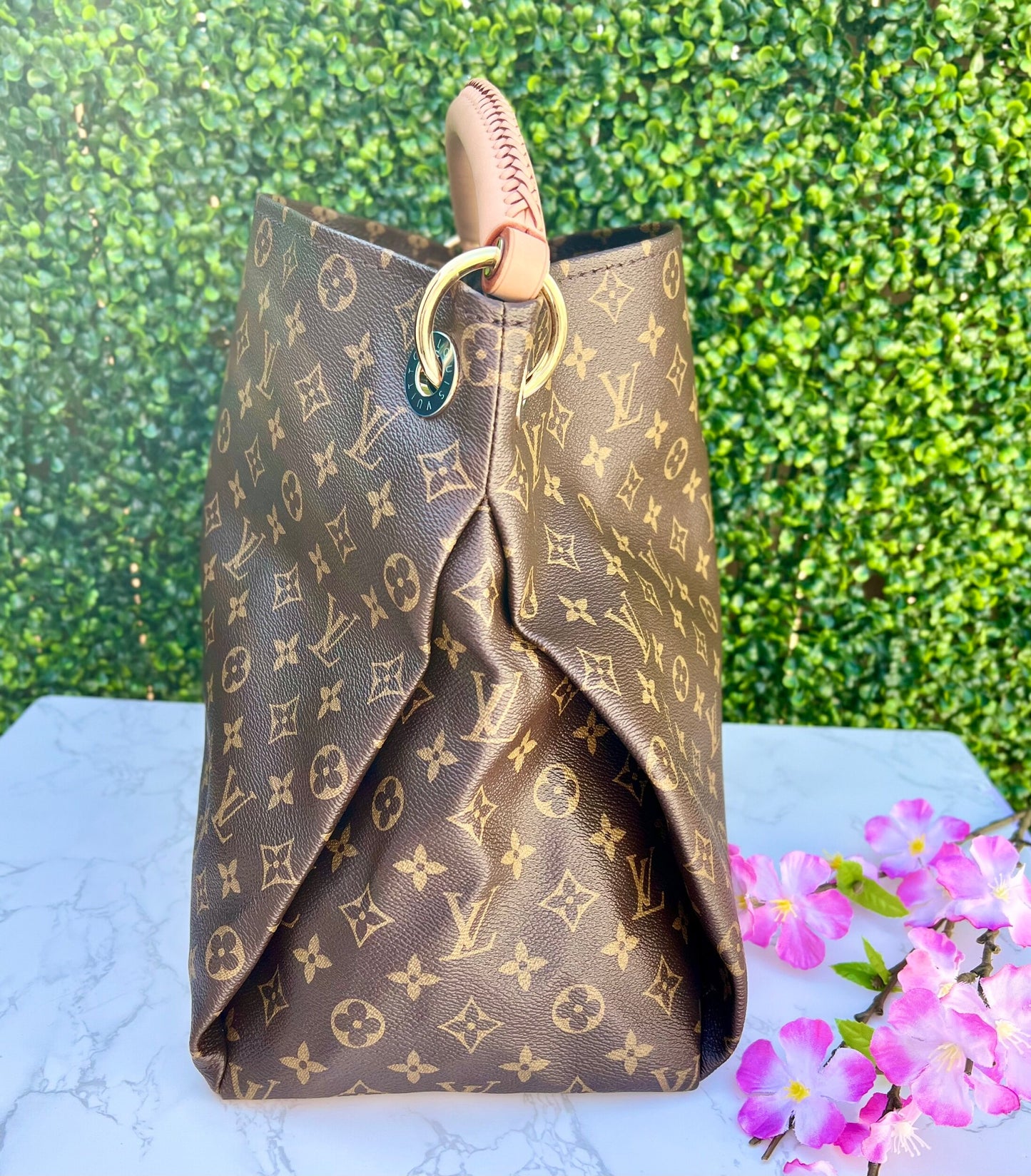 Artsy MM Monogram
