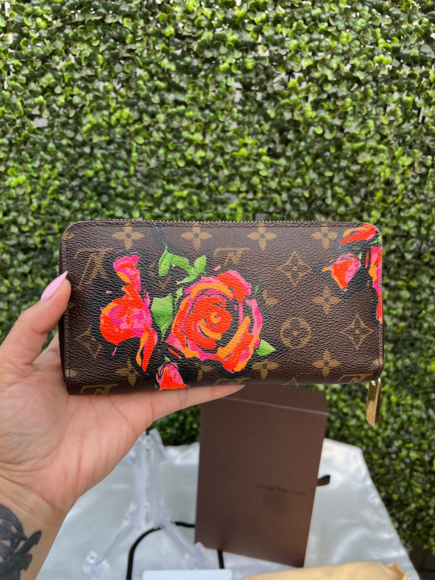 Authentic Preowned Louis Vuitton Limited Edition Stephen Sprouse Roses Zippy Wallet