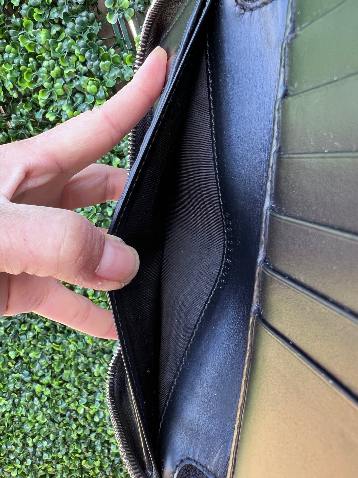 GG Web Zip Around Organizer Wallet Ssima Leather Black