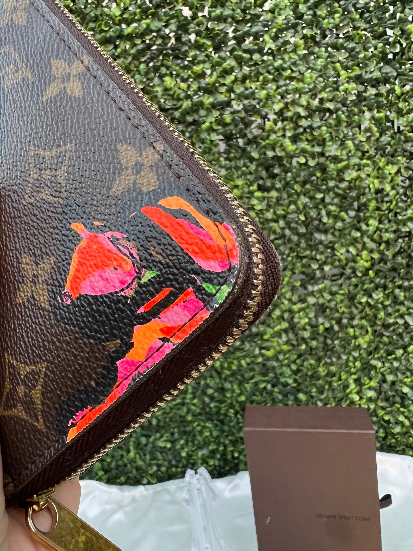 Authentic Preowned Louis Vuitton Limited Edition Stephen Sprouse Roses Zippy Wallet