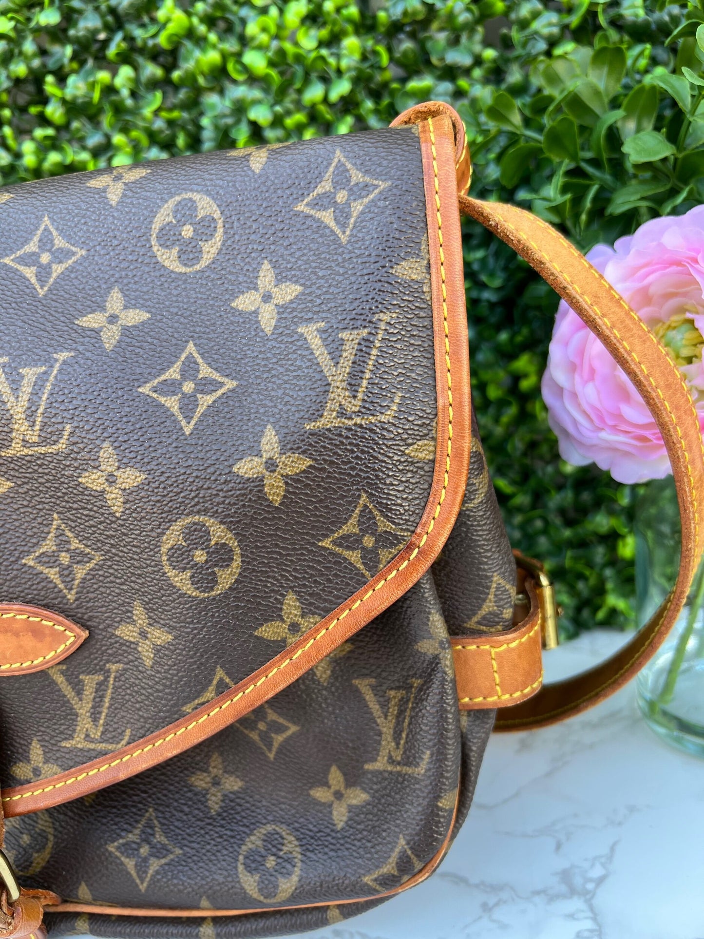 Saumur 30 Messenger Crossbody Bag