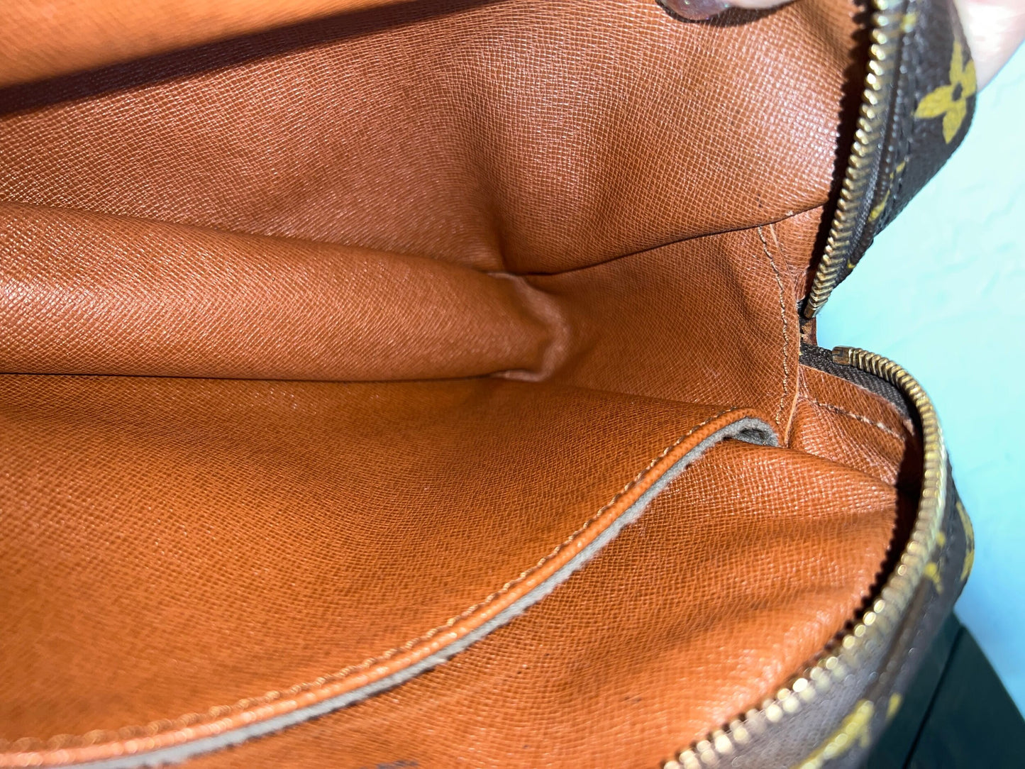 Compiegne 23 Monogram Pochette