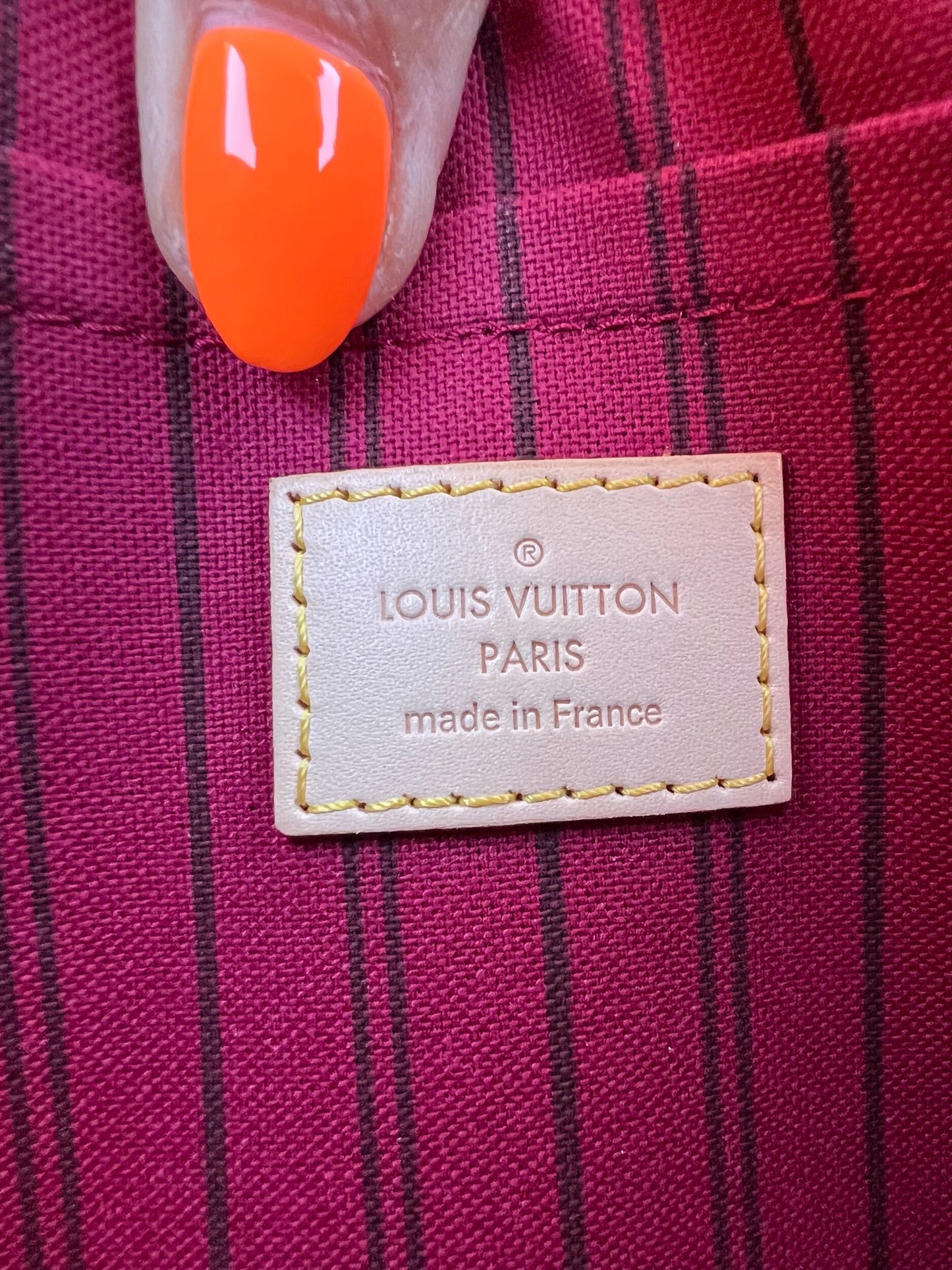 Authentic Preowned LV Neverfull GM Pochette in Fuchsia with Conversion Kit