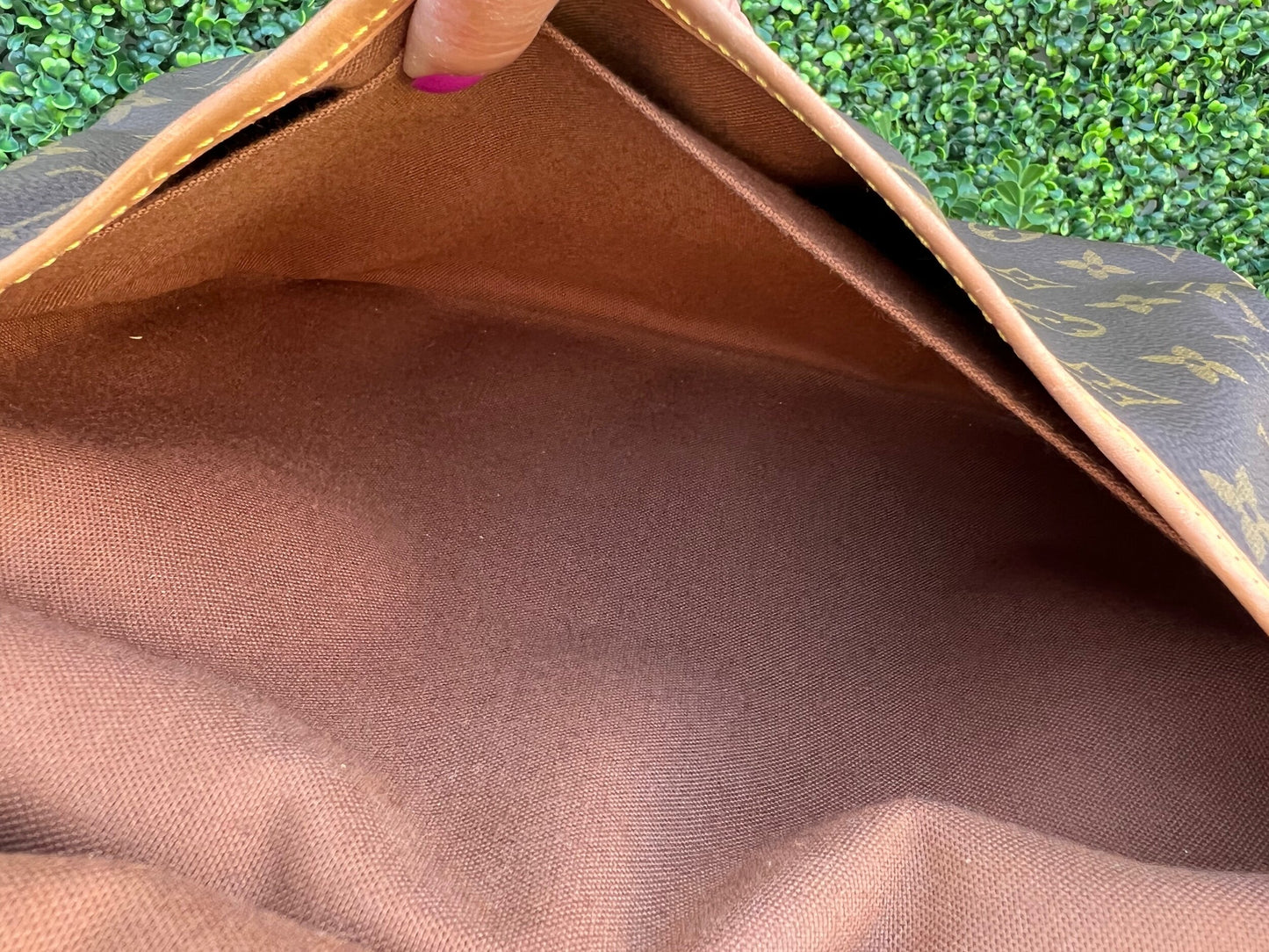 Saumur 30 Messenger Crossbody Bag