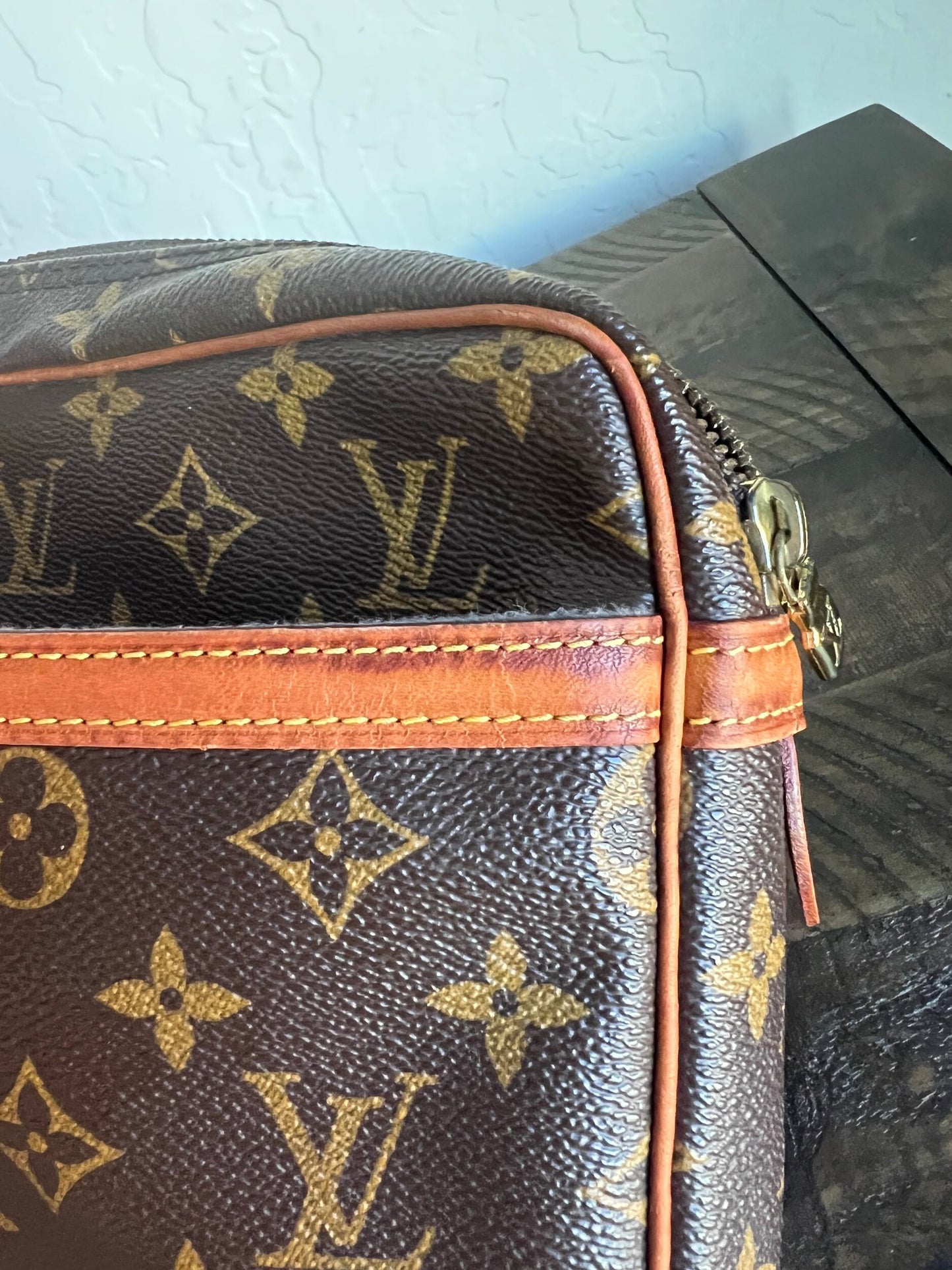 Compiegne 23 Monogram Pochette
