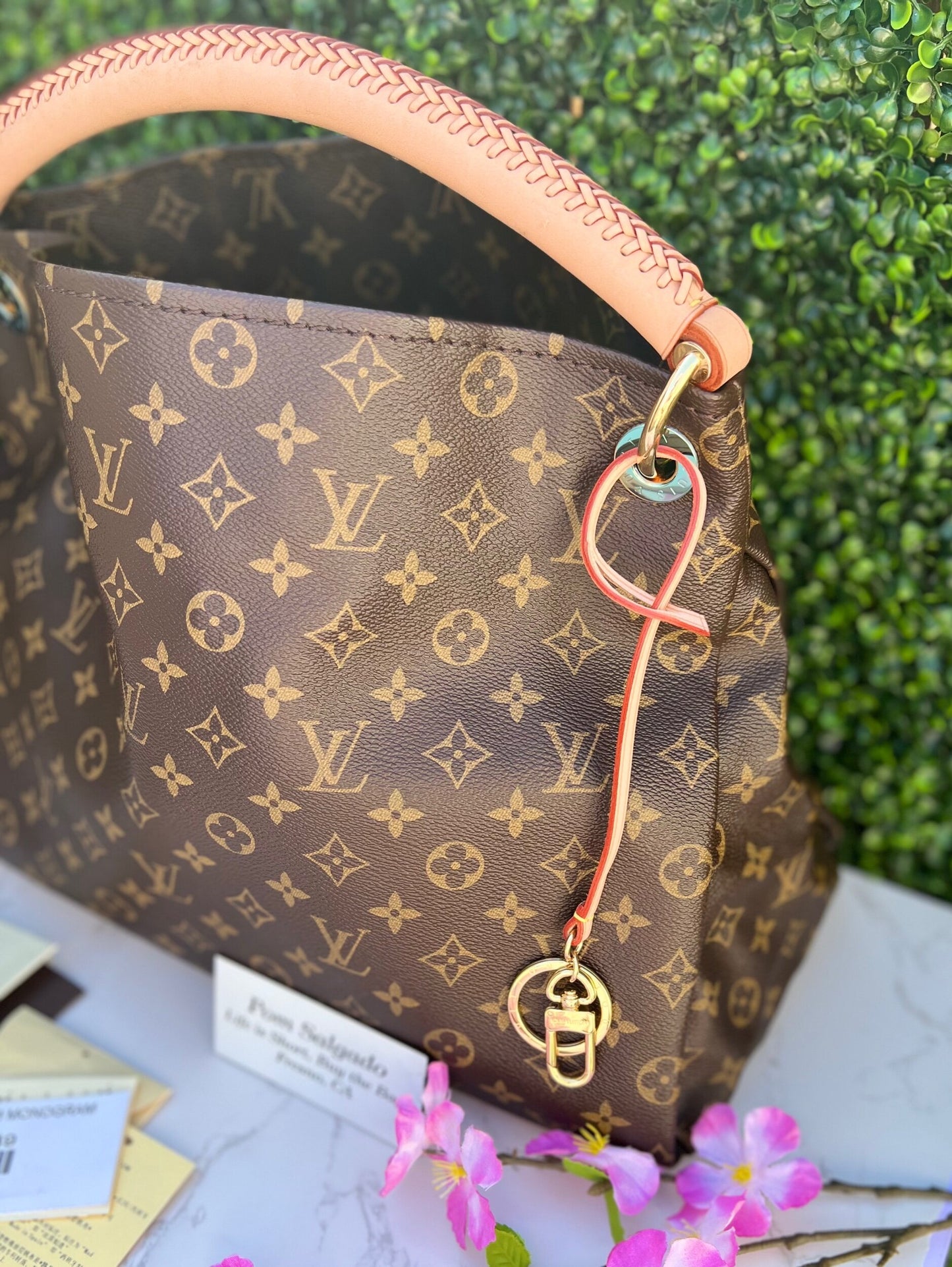 Artsy MM Monogram