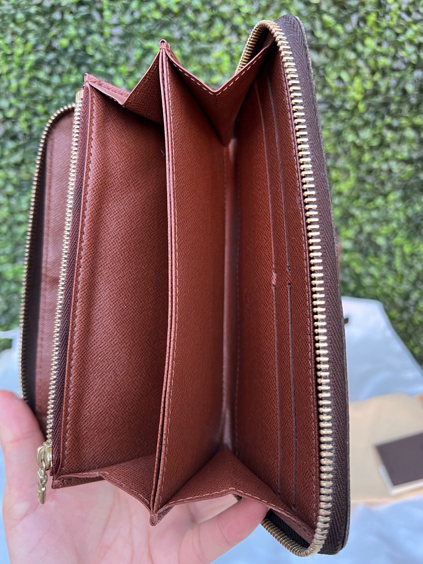Authentic Preowned Louis Vuitton Limited Edition Stephen Sprouse Roses Zippy Wallet