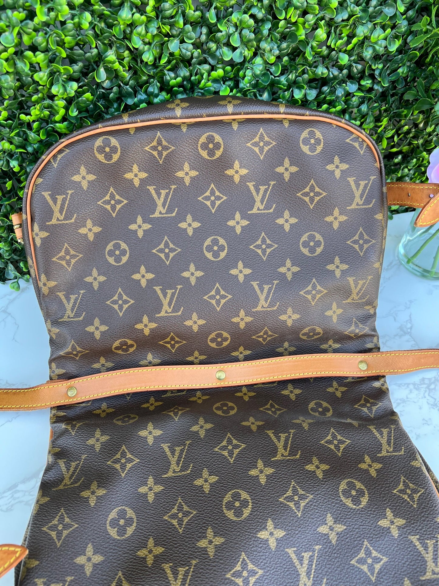 Saumur 30 Messenger Crossbody Bag