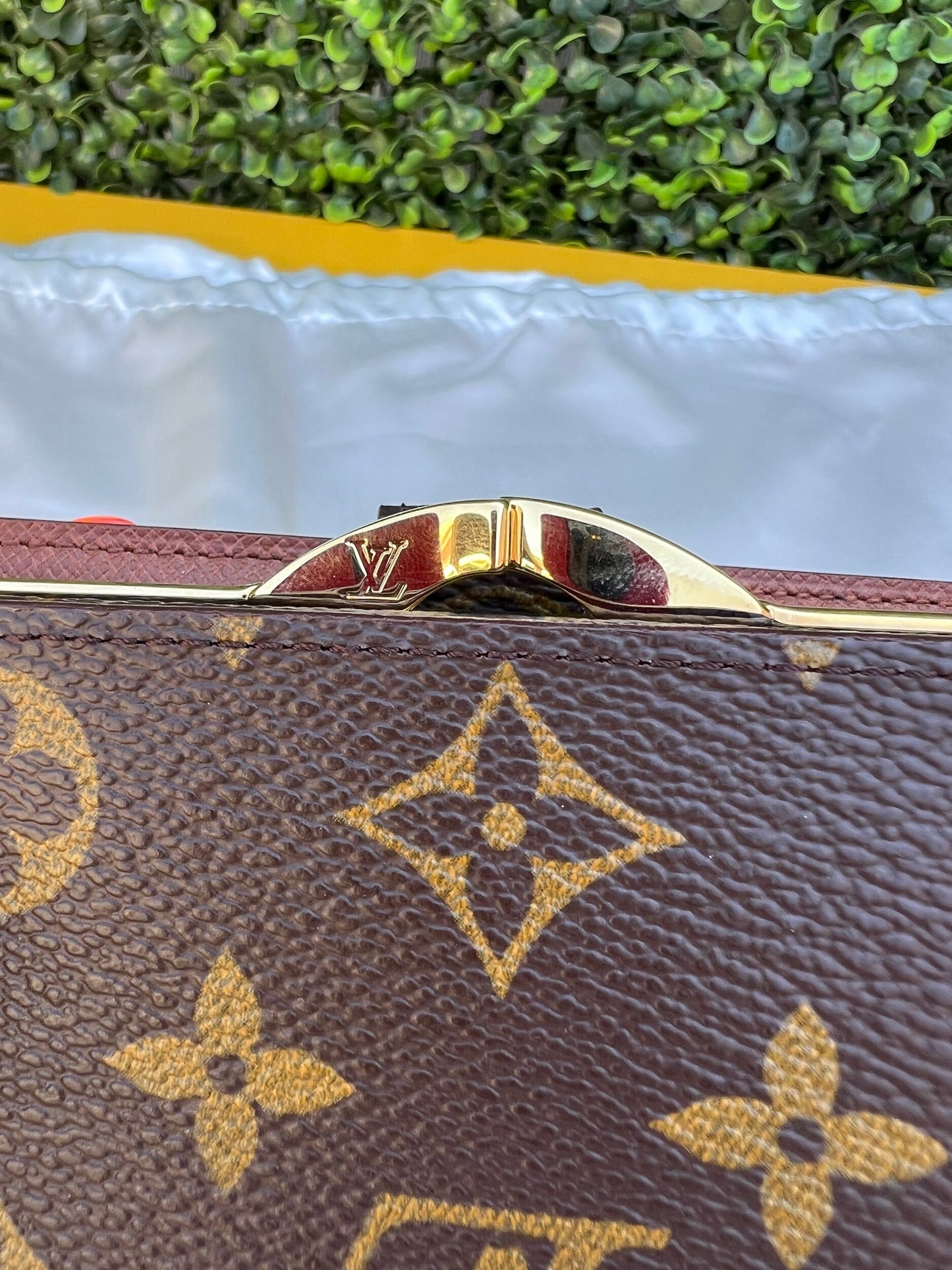 Authentic Preowned Louis Vuitton French Kisslock Monogram Canvas Wallet