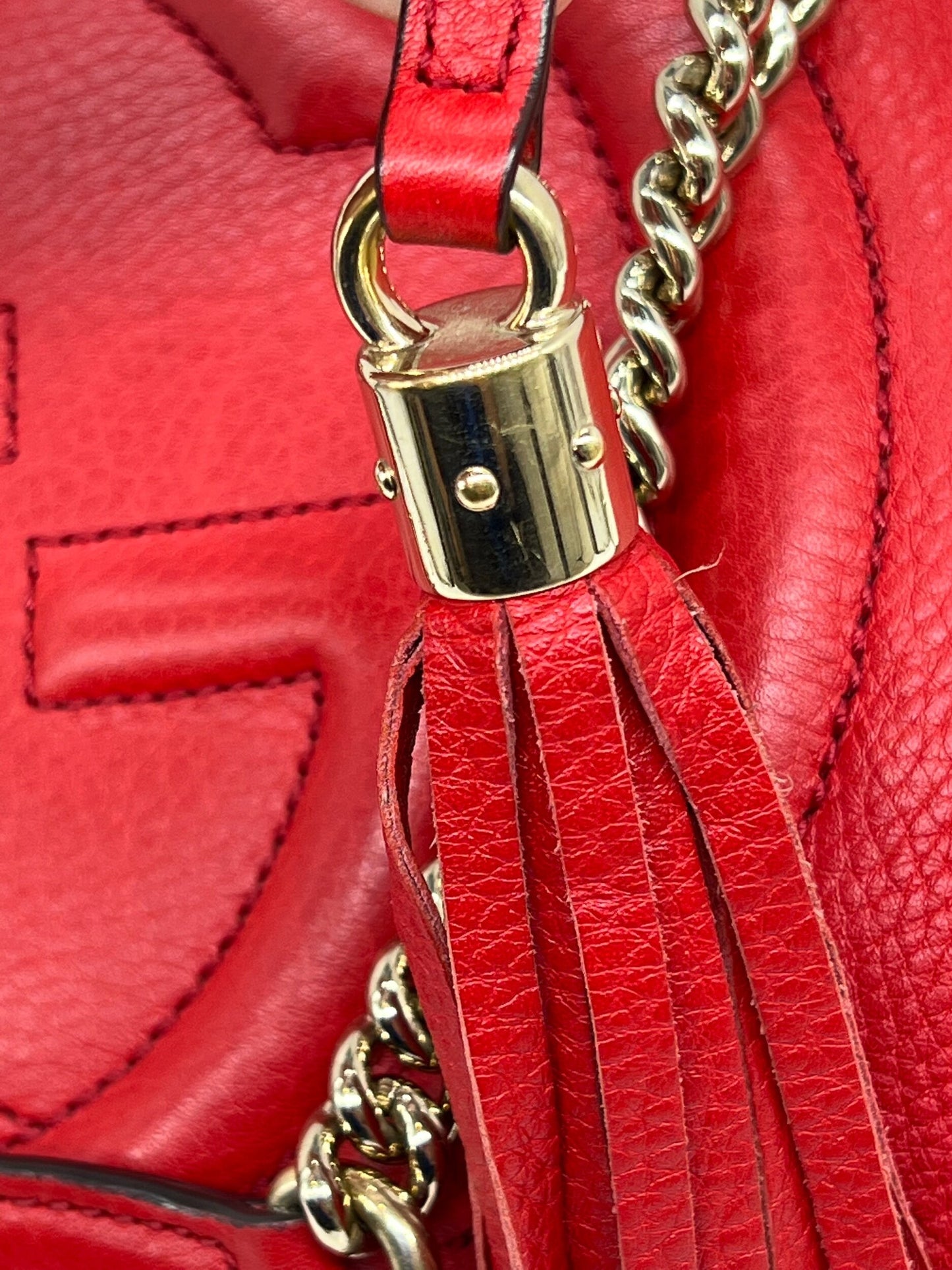 GG Medium Soho Double Chain Pebbled Leather Red