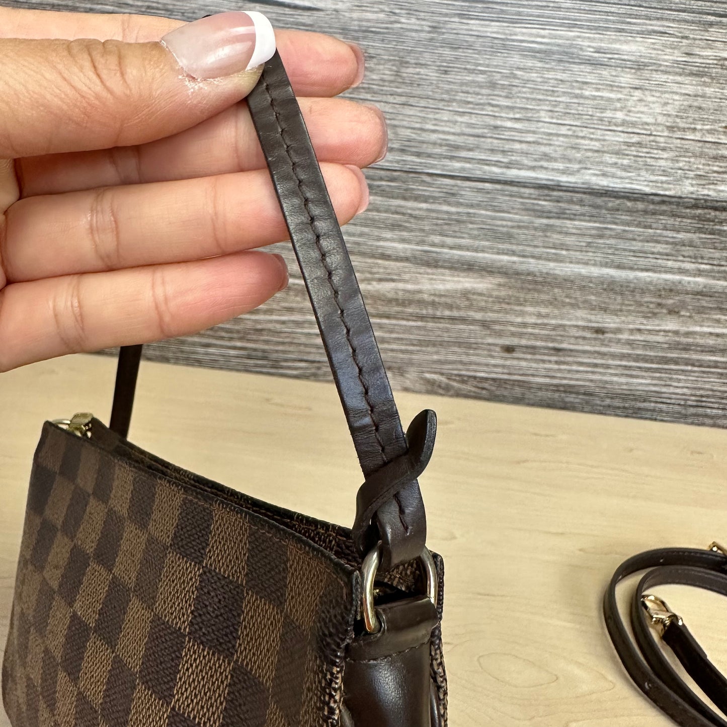 Damier Ebene Navona Pochette Accessories