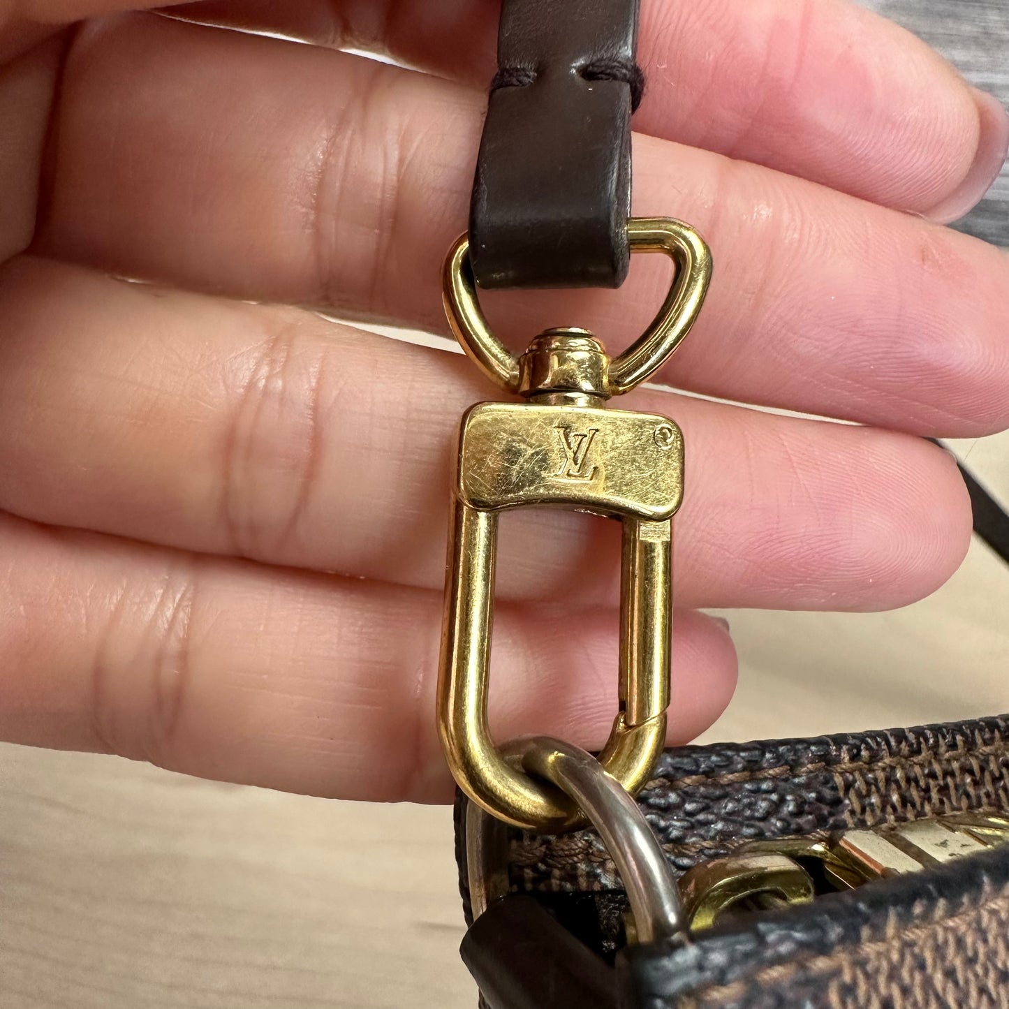 Damier Ebene Navona Pochette Accessories