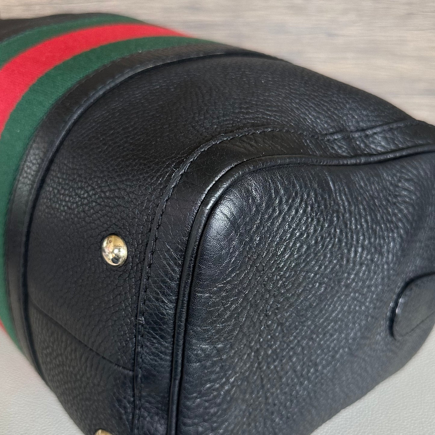Vintage Web boston bag in black Leather