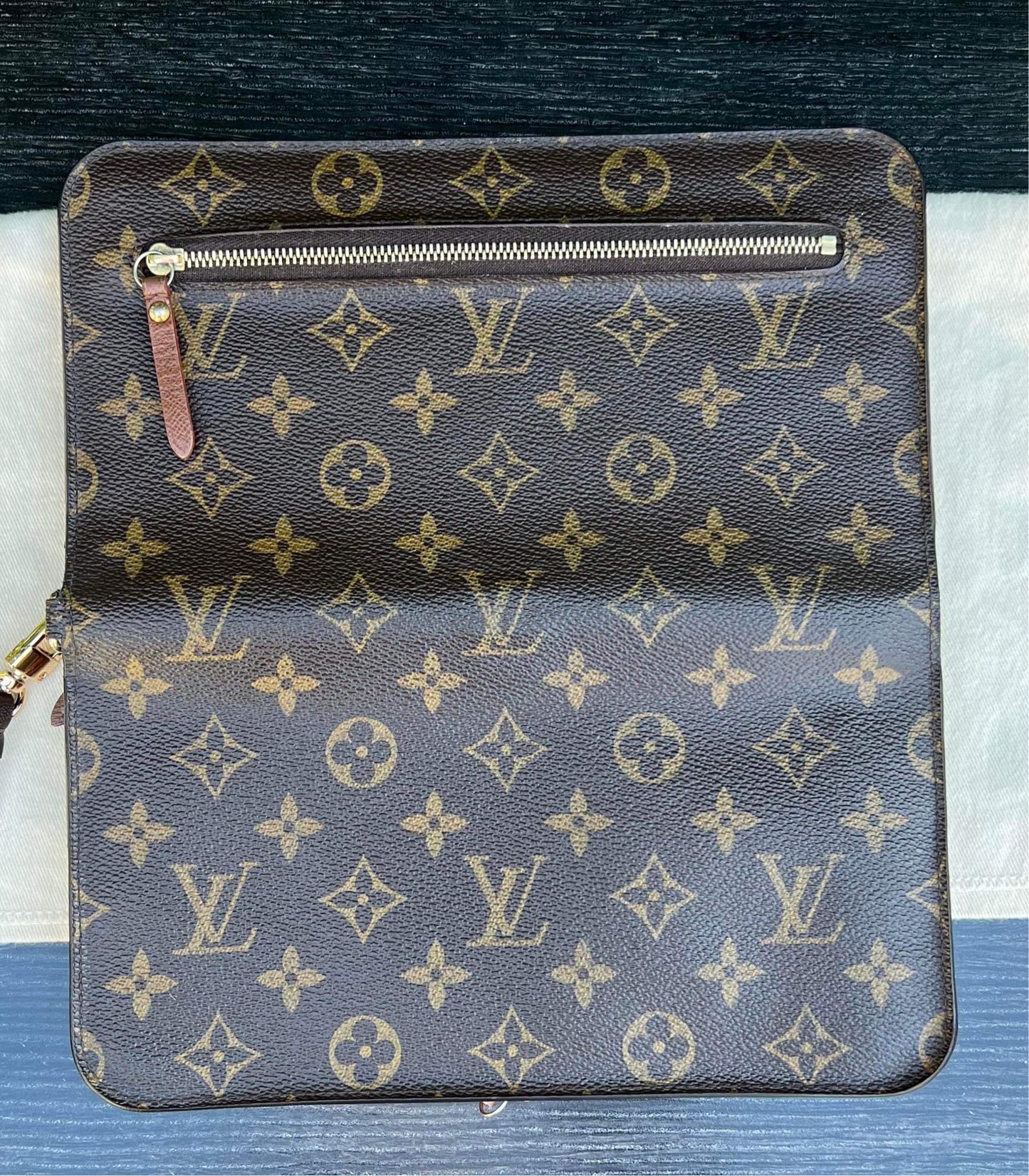 XL Insolite Organizer Wallet