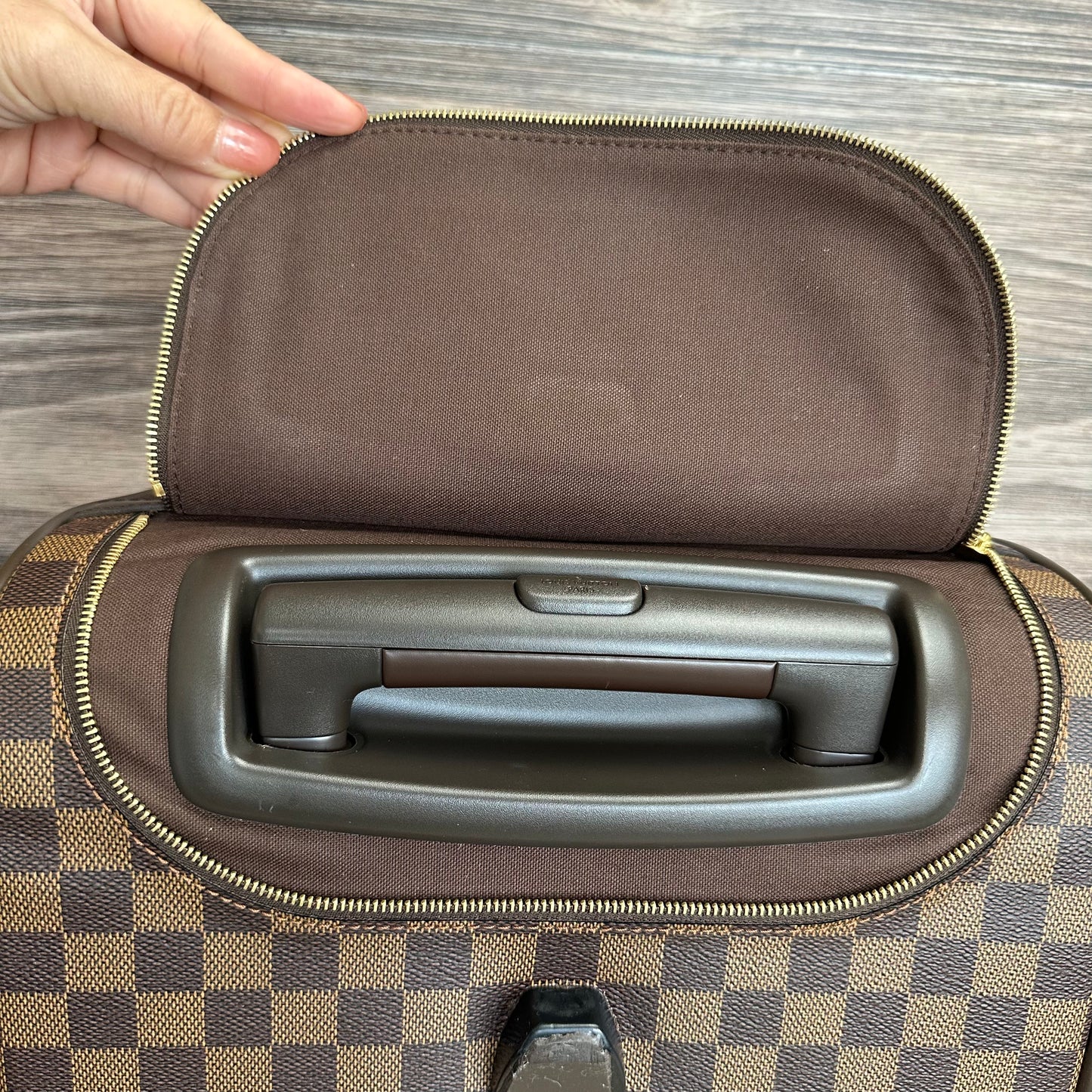 Eole 50 Rolling Travel Luggage Damier Ebene