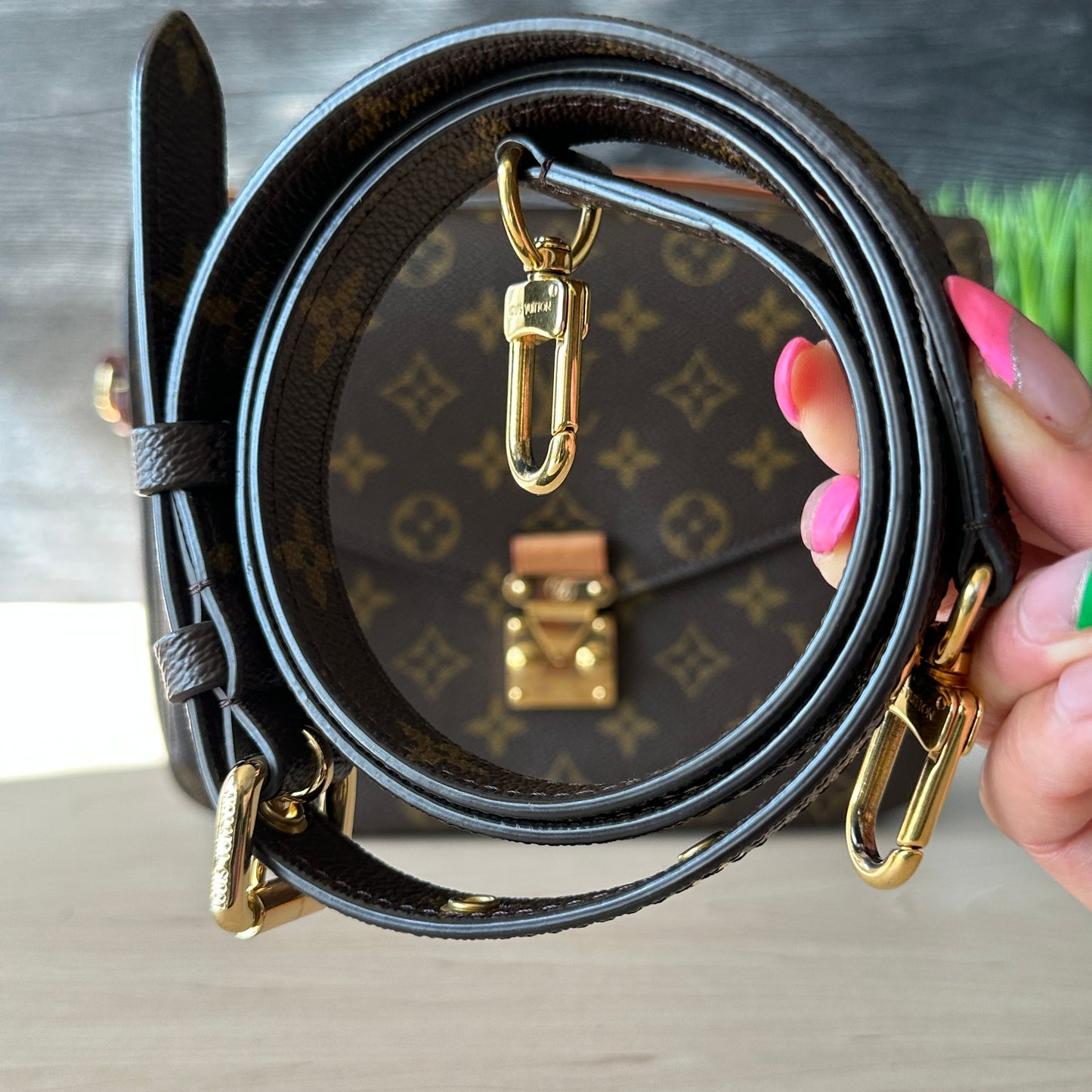 Authentic Preowned Louis Vuitton Pochette Metis