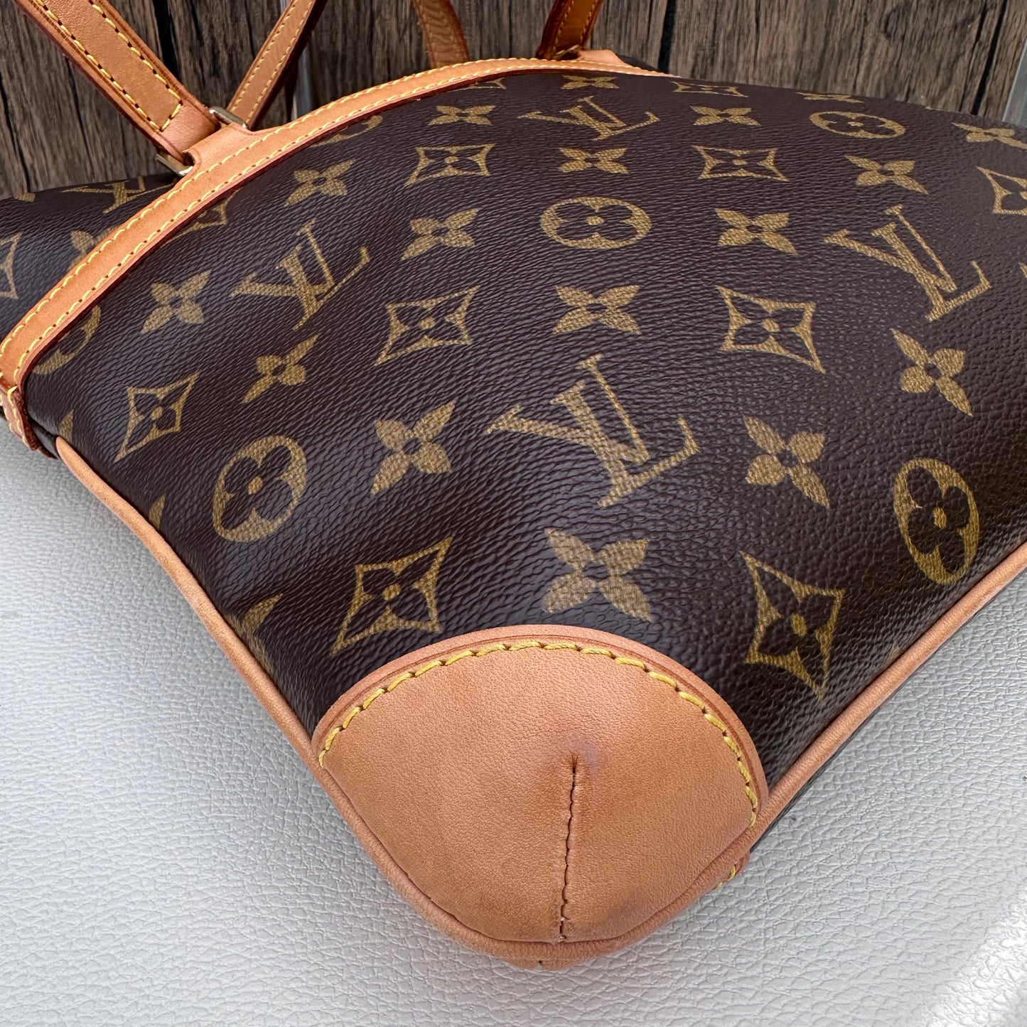 Louis Vuitton Sac Coussin GM Monogram Canvas