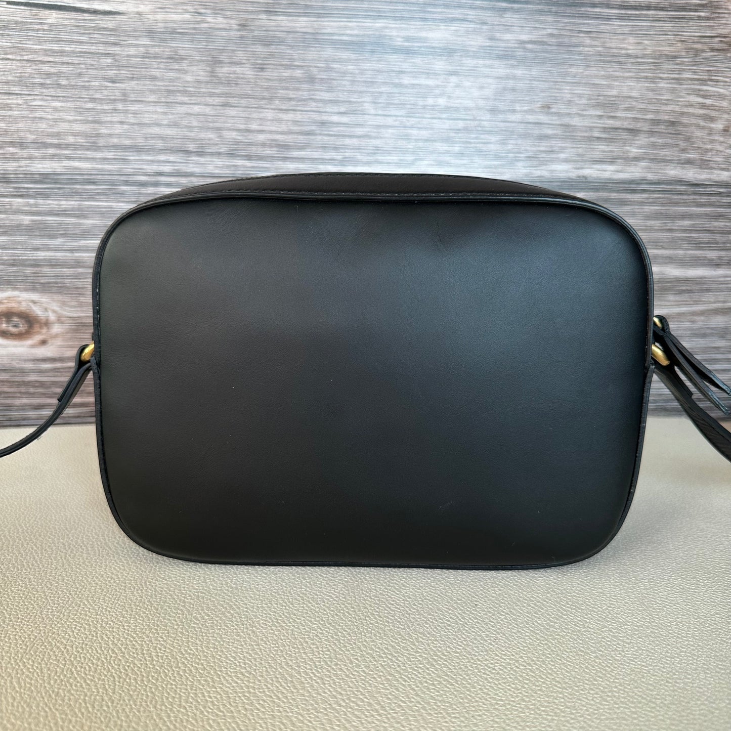 GG Webby Bee Black Leather Crossbody Bag