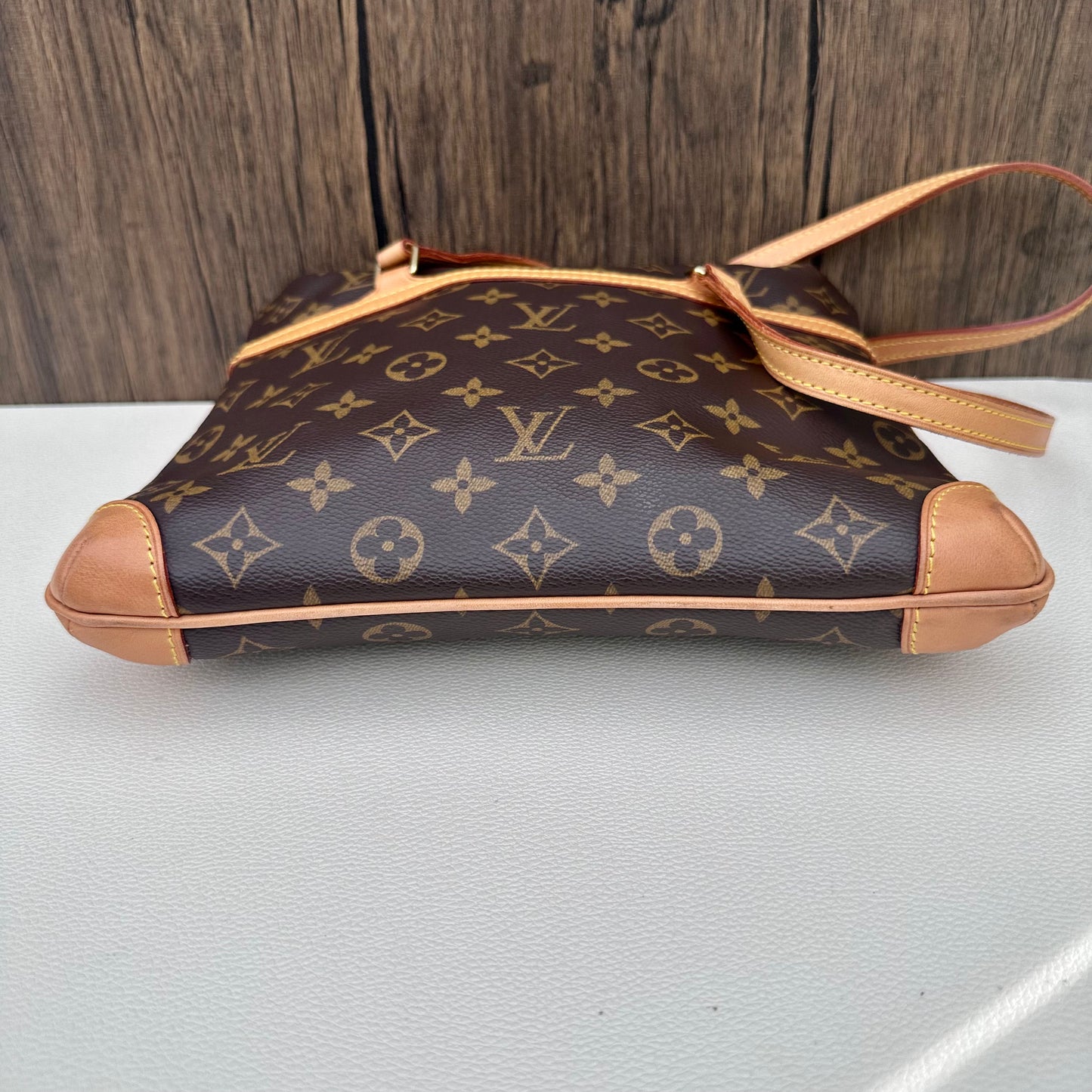 Louis Vuitton Sac Coussin GM Monogram Canvas