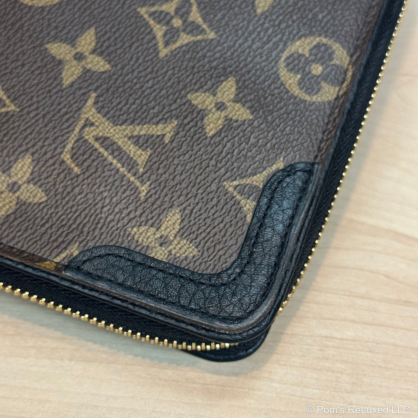 Daily Travel Organizer Wallet Monogram Canvas Noir
