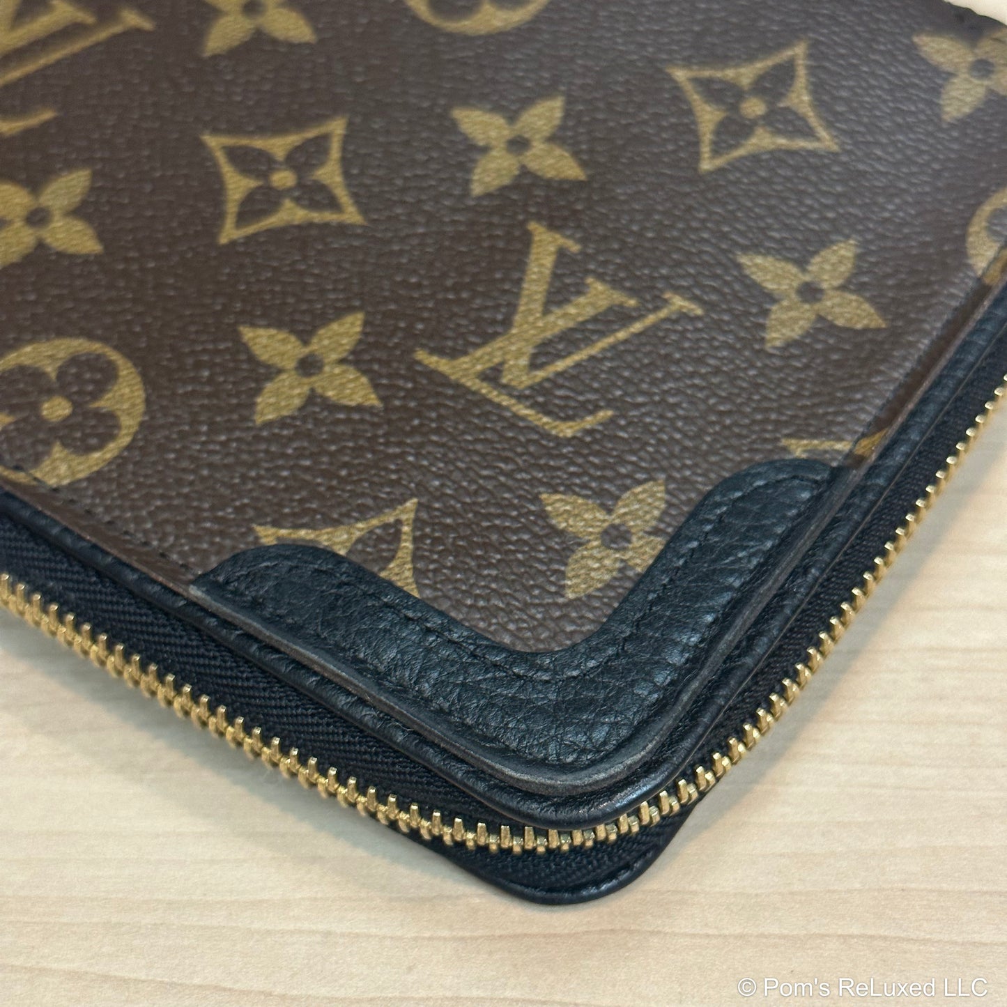 Daily Travel Organizer Wallet Monogram Canvas Noir