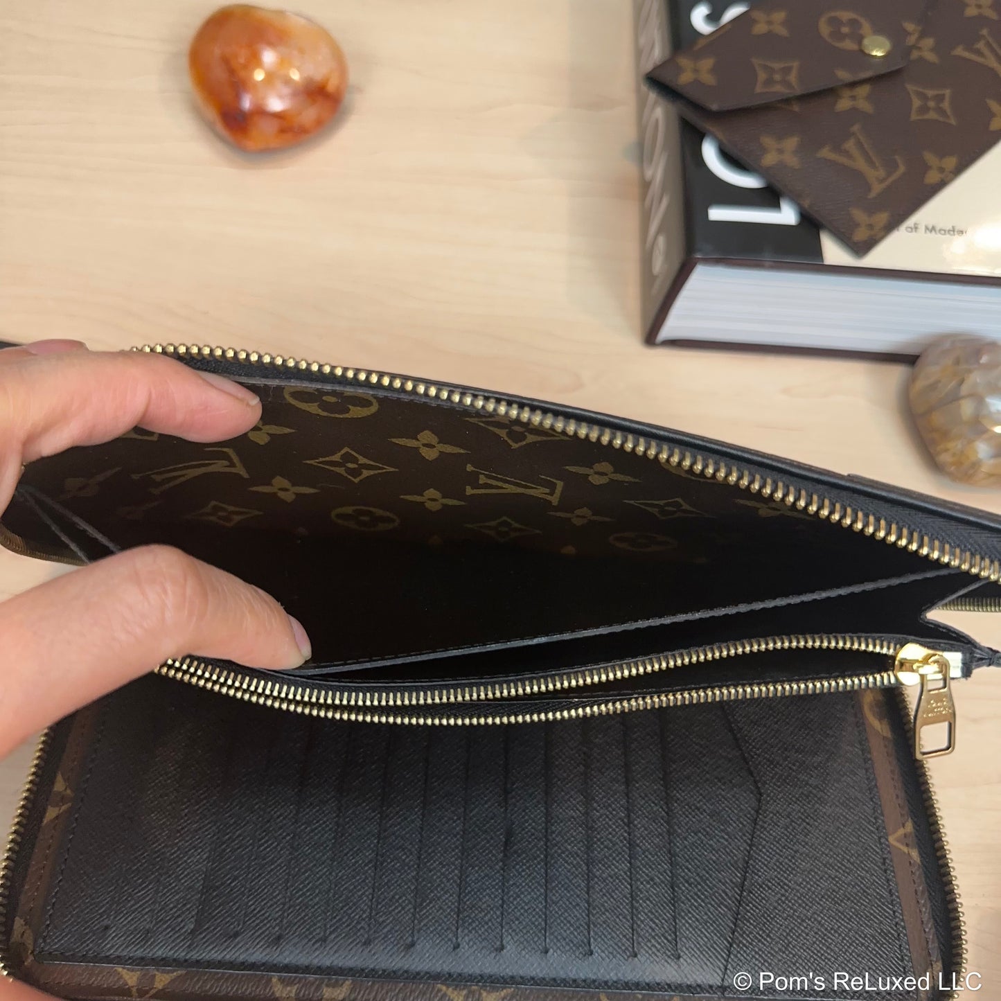 Daily Travel Organizer Wallet Monogram Canvas Noir