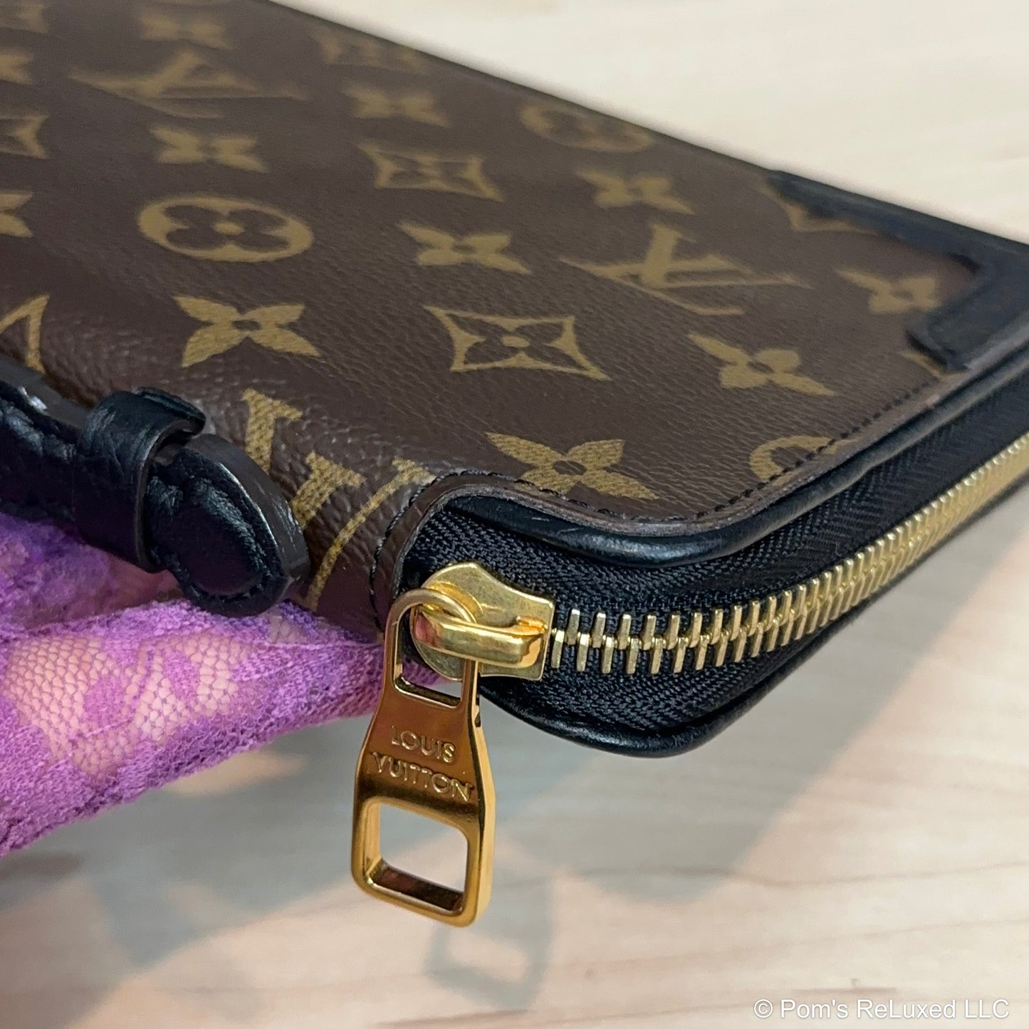 Daily Travel Organizer Wallet Monogram Canvas Noir