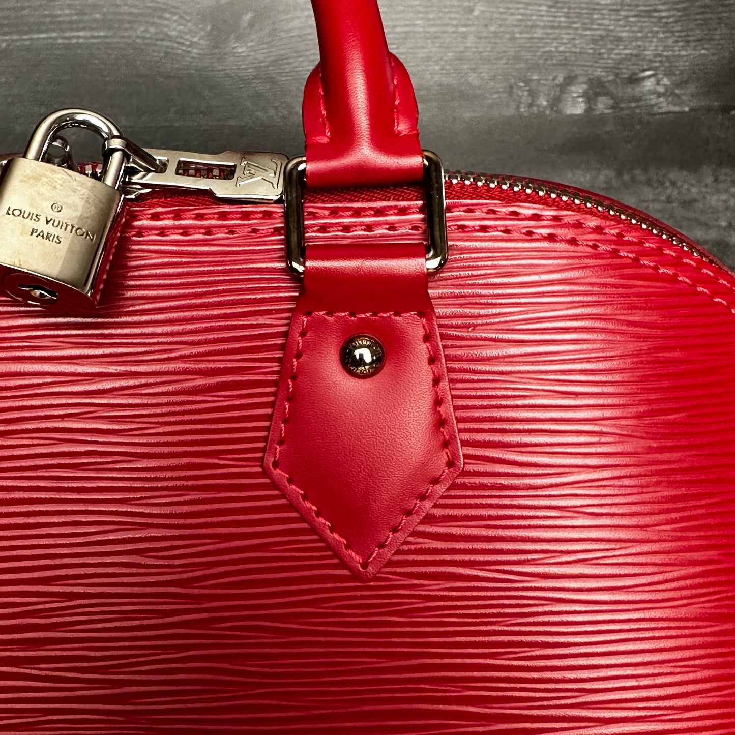 Coquelicot Epi Leather Alma PM
