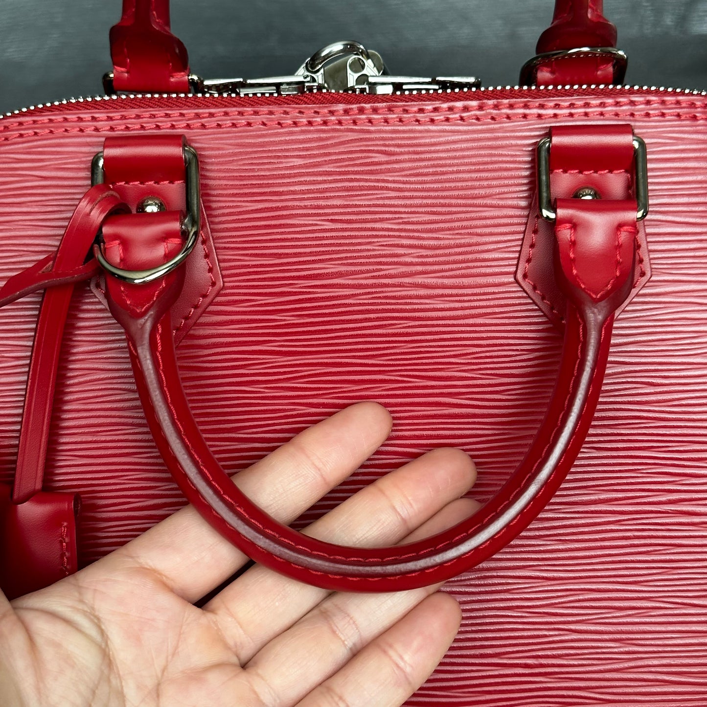 Coquelicot Epi Leather Alma PM