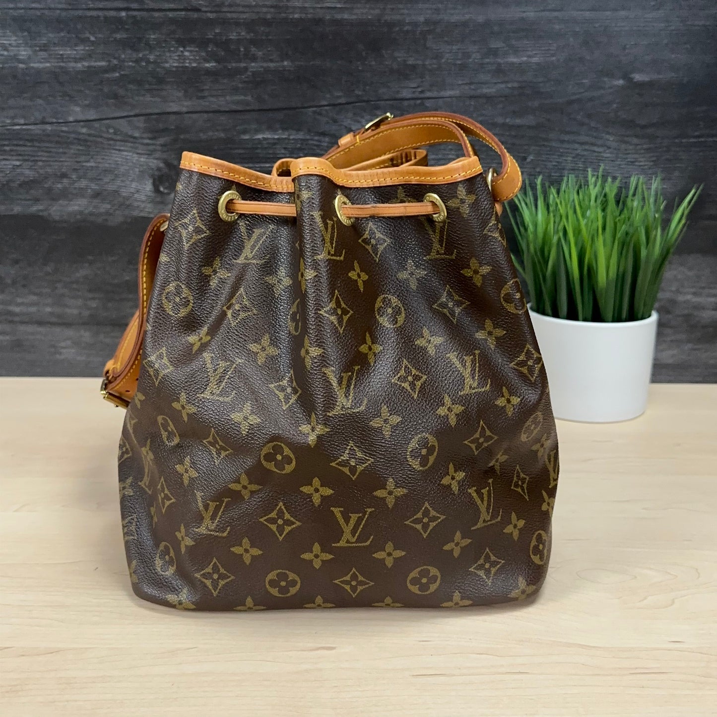 Authentic Preowned Louis Vuitton Petite Noe