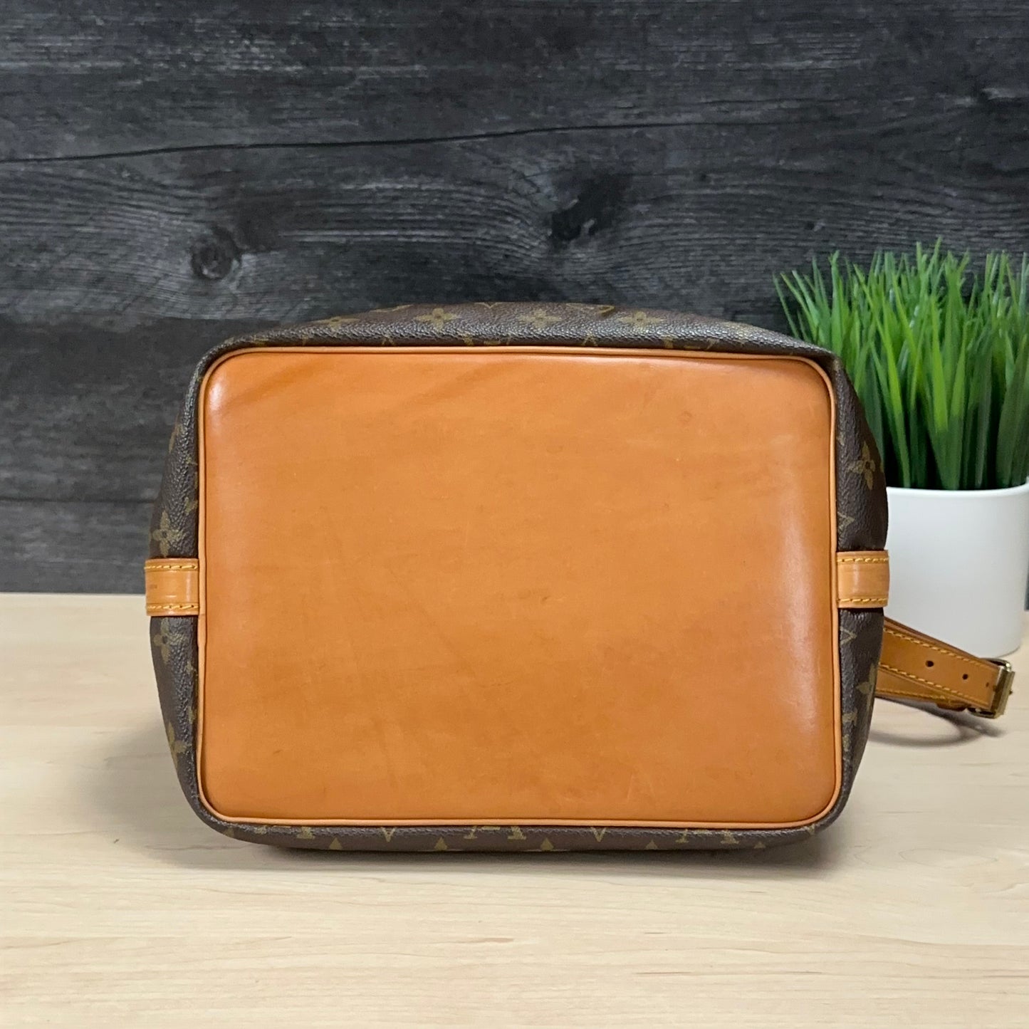 Authentic Preowned Louis Vuitton Petite Noe