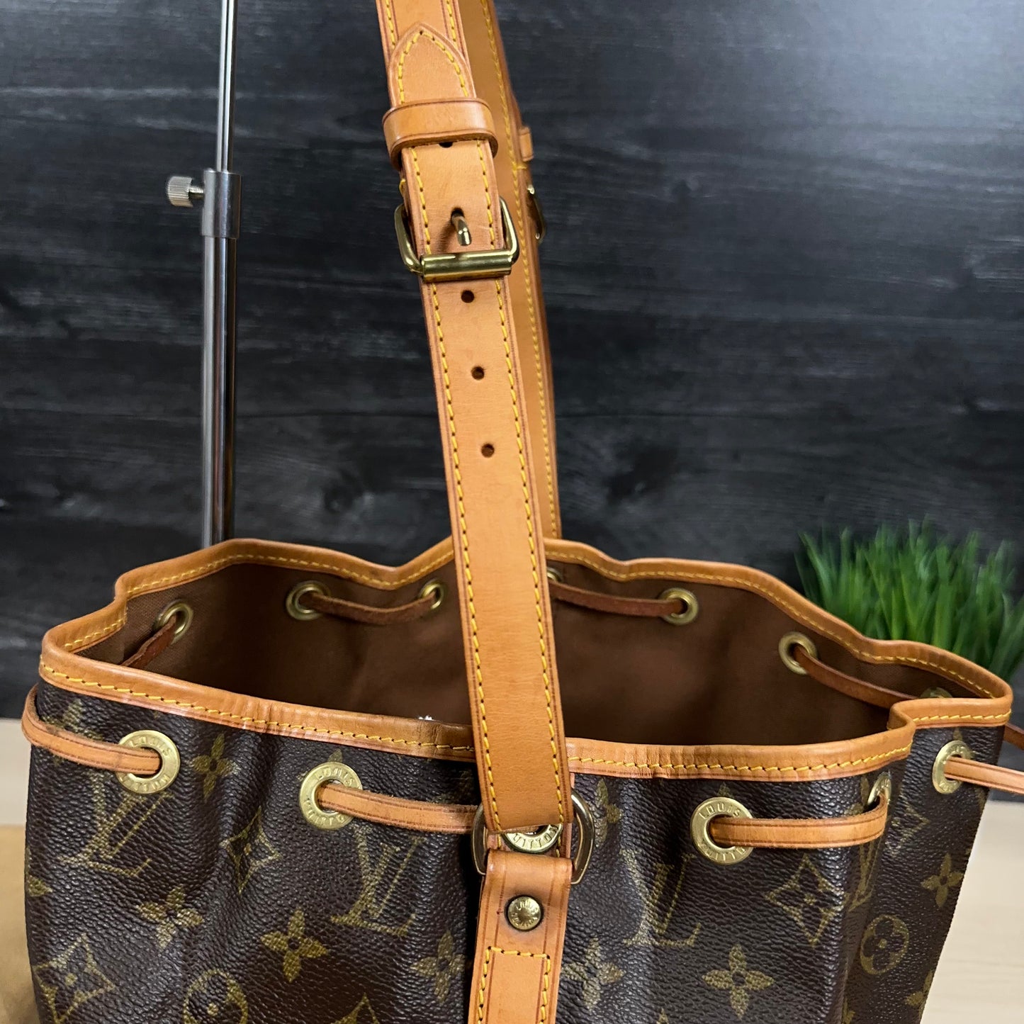 Authentic Preowned Louis Vuitton Petite Noe