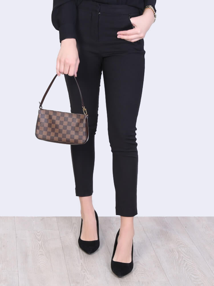 Damier Ebene Navona Pochette Accessories