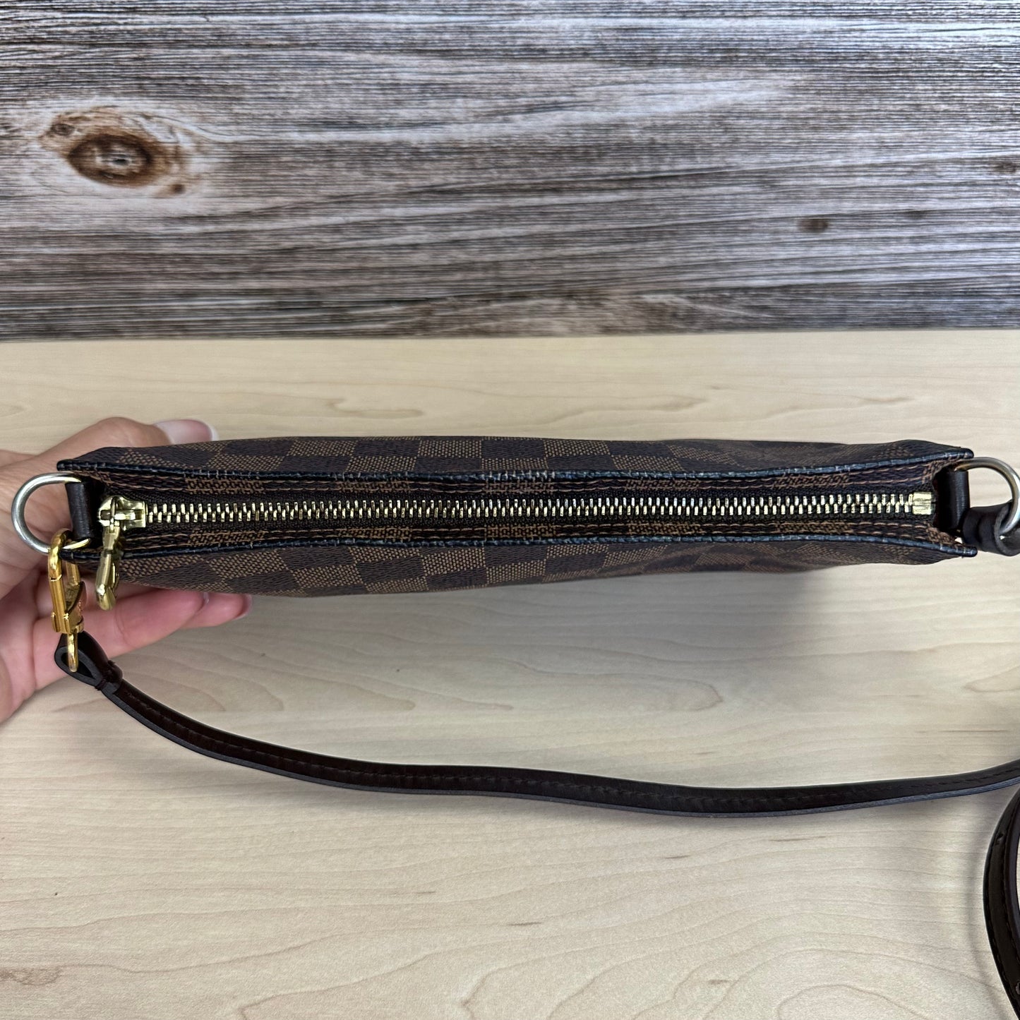 Damier Ebene Navona Pochette Accessories