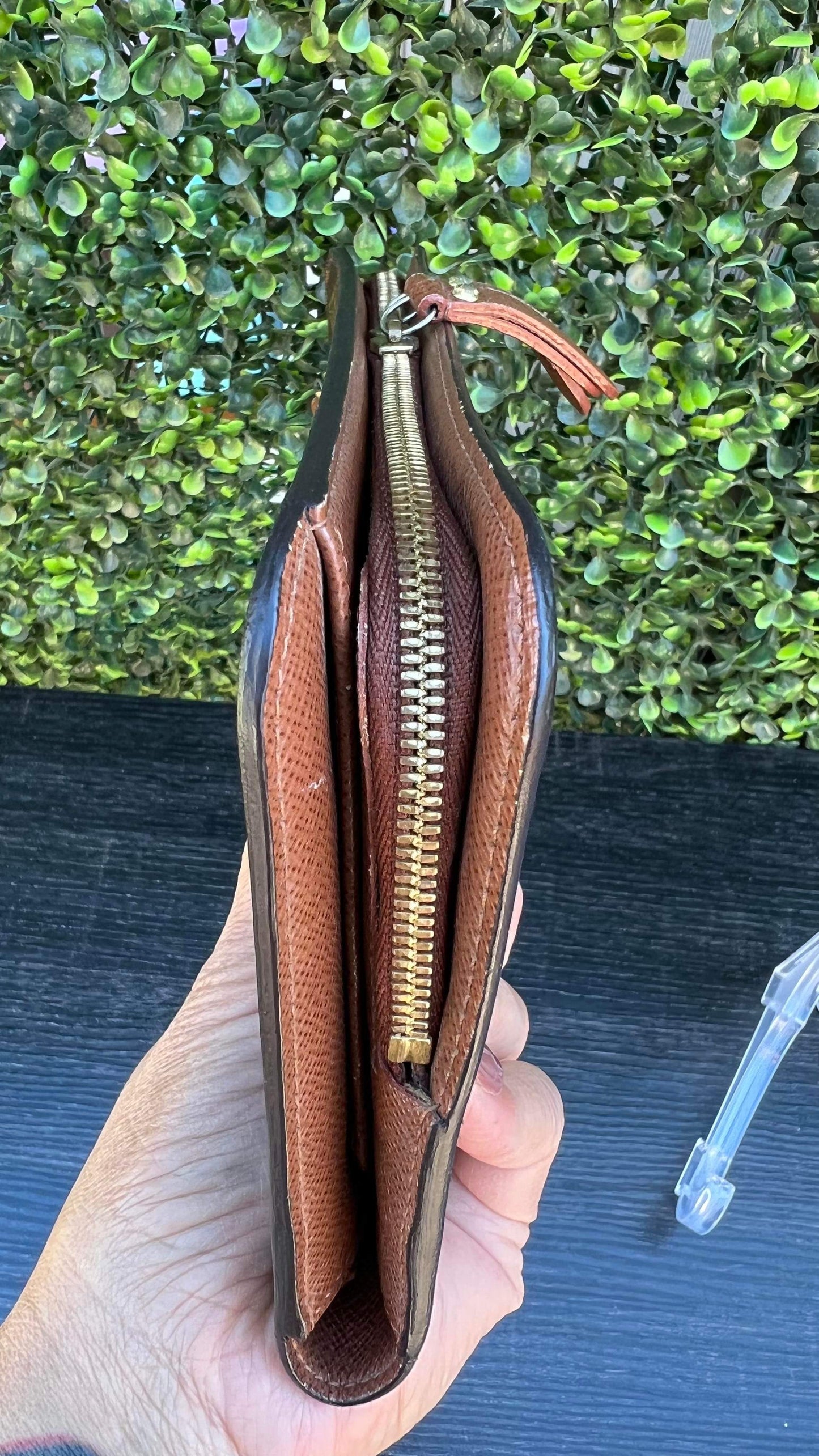 XL Insolite Organizer Wallet
