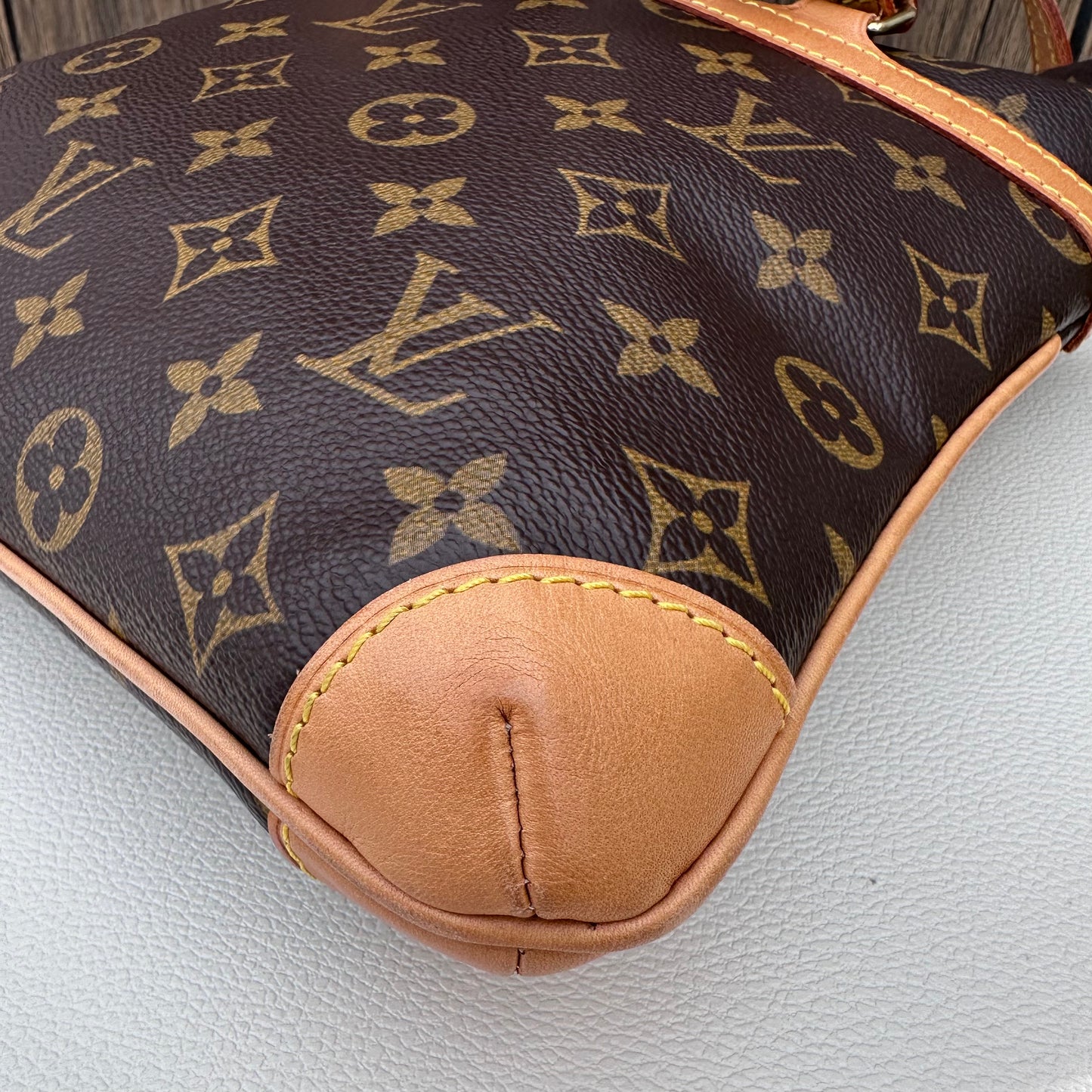Louis Vuitton Sac Coussin GM Monogram Canvas