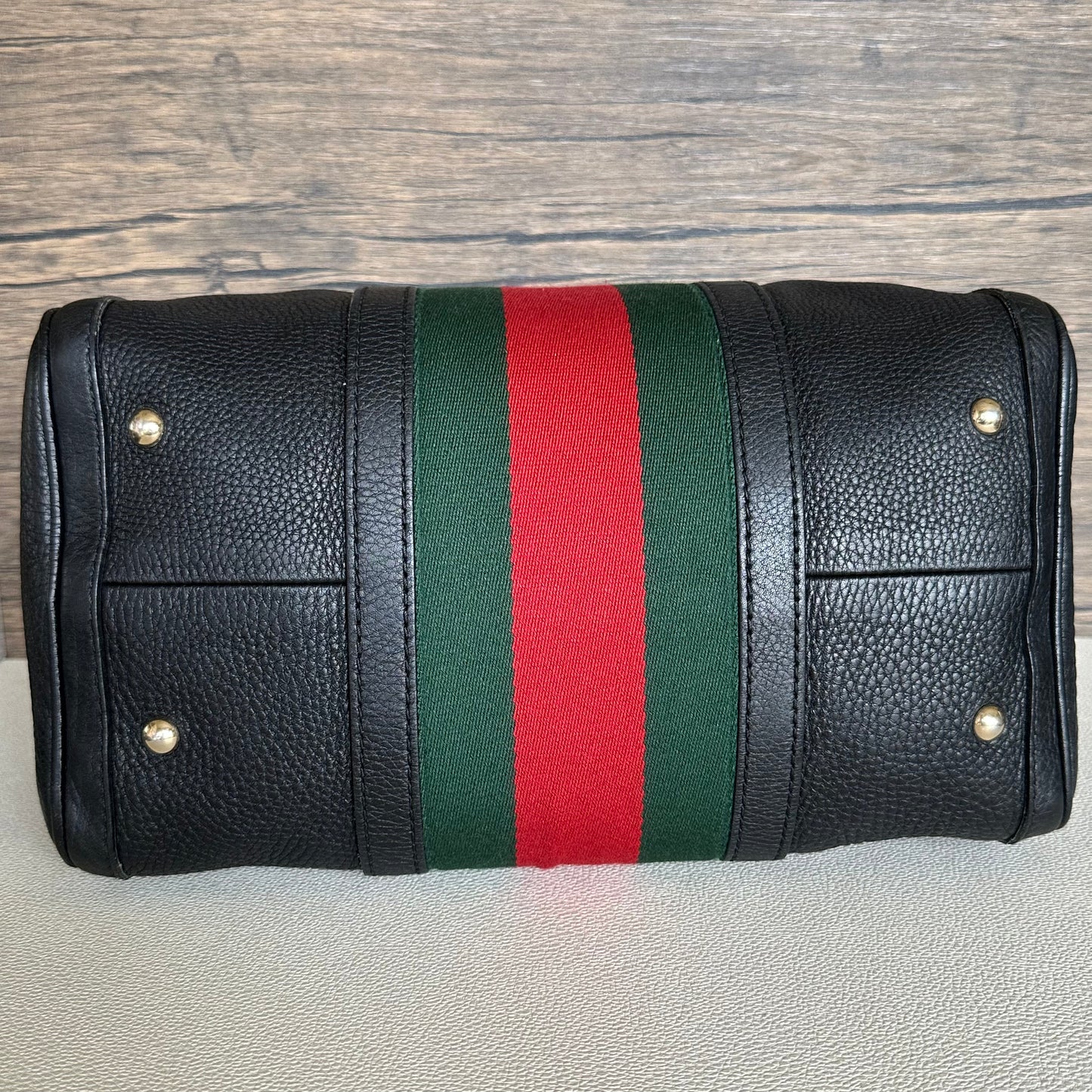Vintage Web boston bag in black Leather