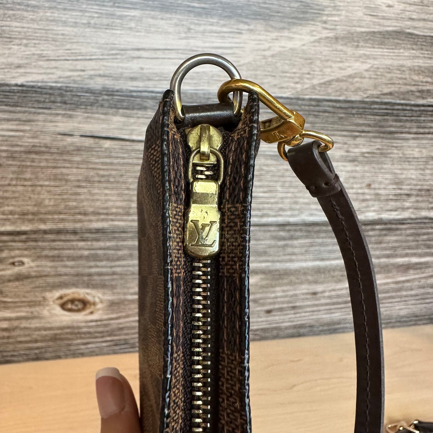Damier Ebene Navona Pochette Accessories