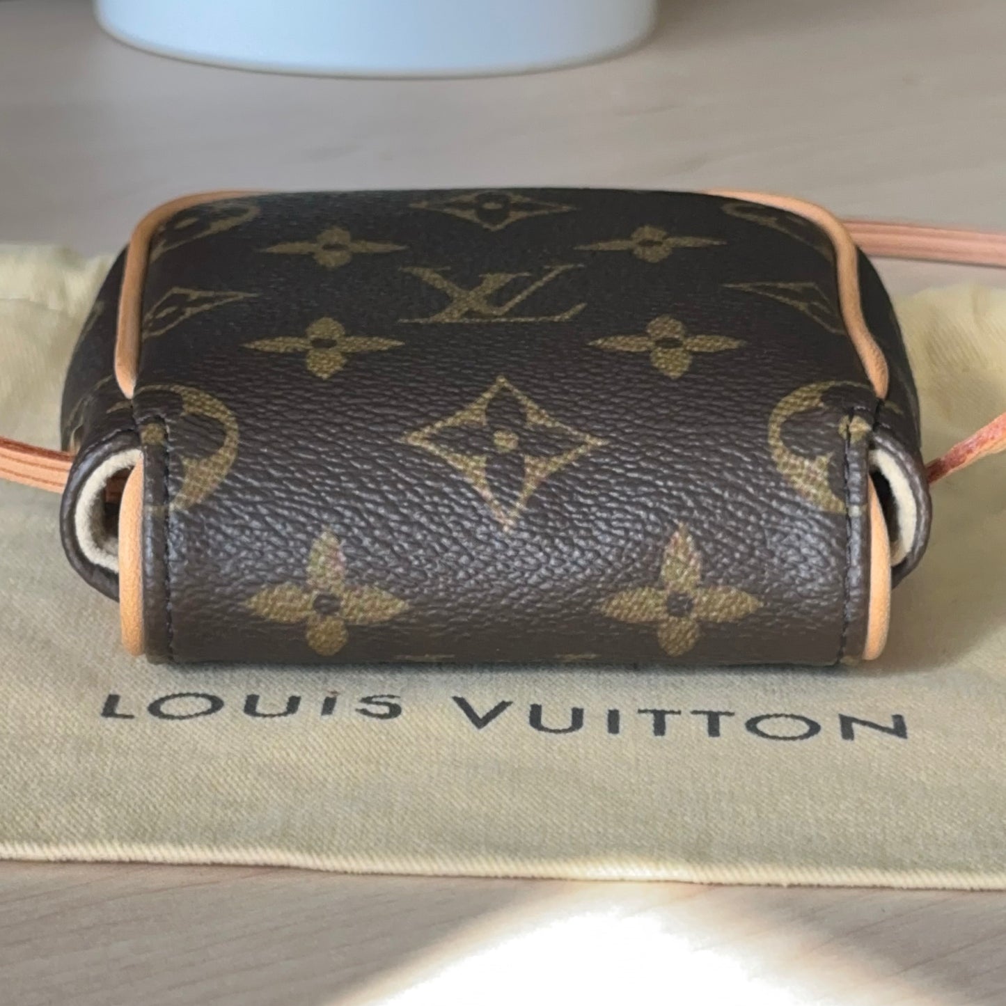 Authentic Preowned Cancun Pochette