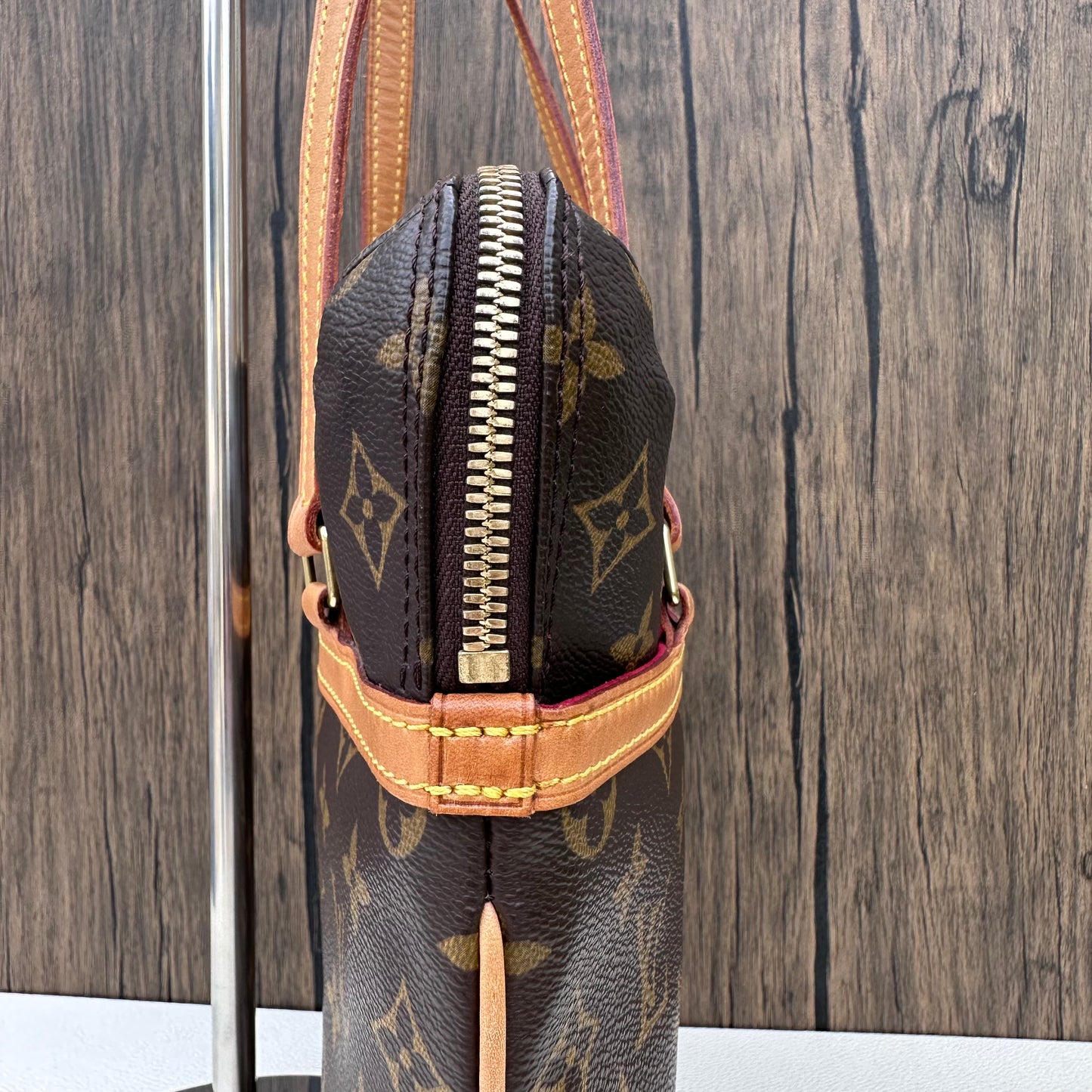 Louis Vuitton Sac Coussin GM Monogram Canvas