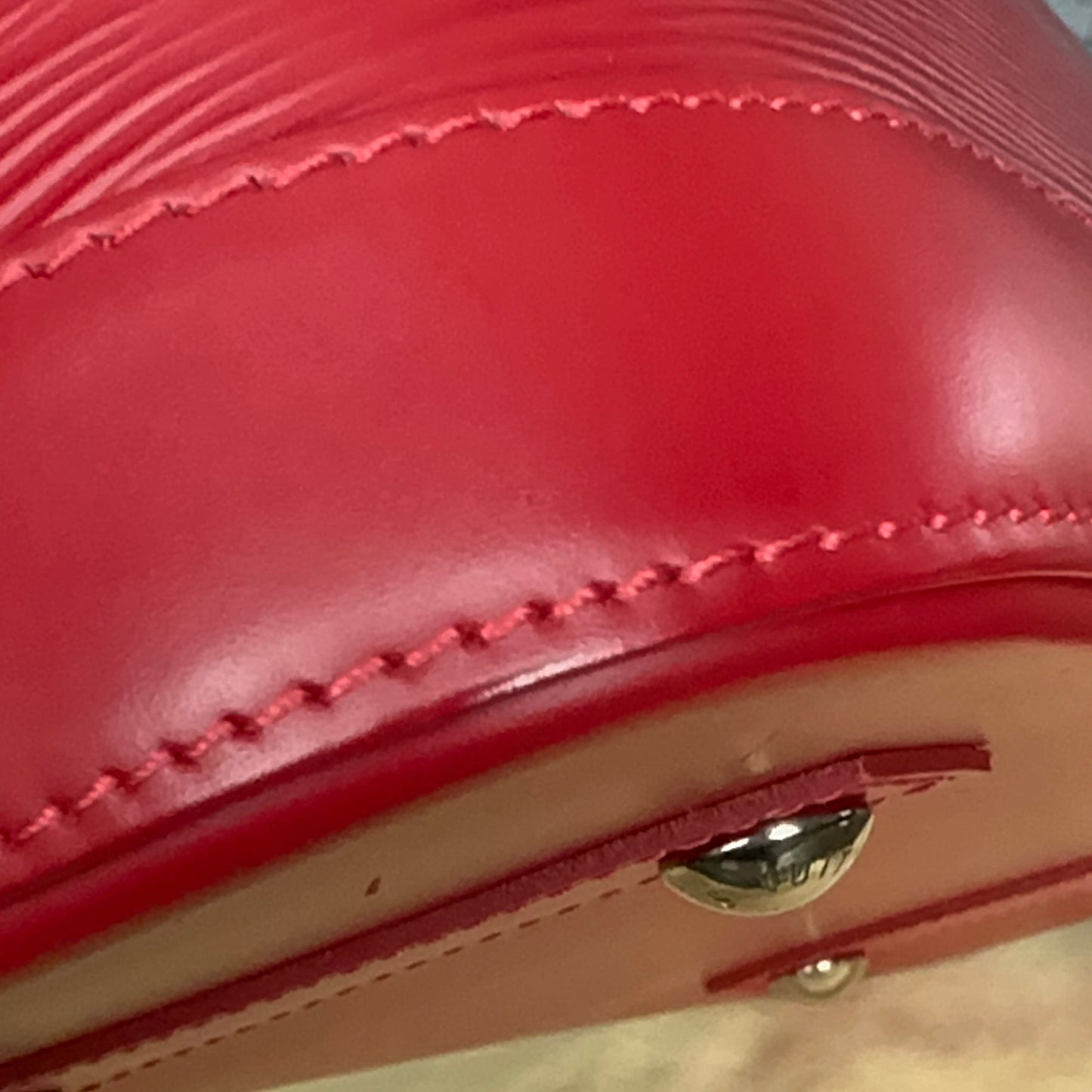 Coquelicot Epi Leather Alma PM