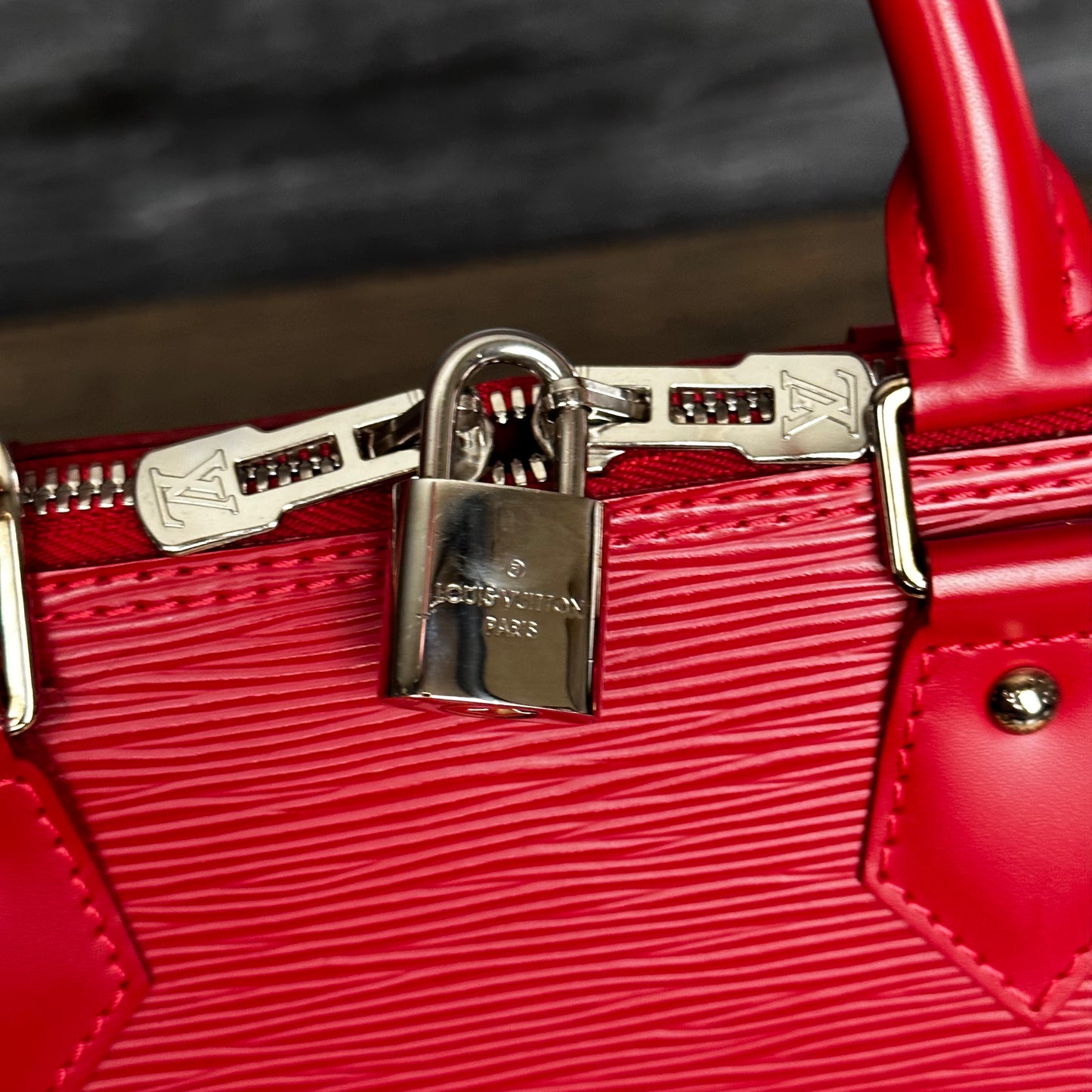 Coquelicot Epi Leather Alma PM