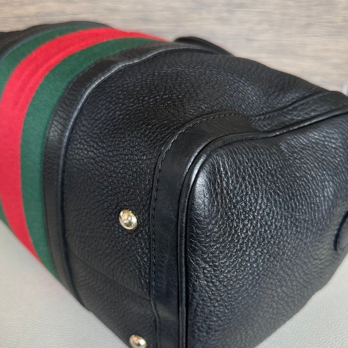 Vintage Web boston bag in black Leather