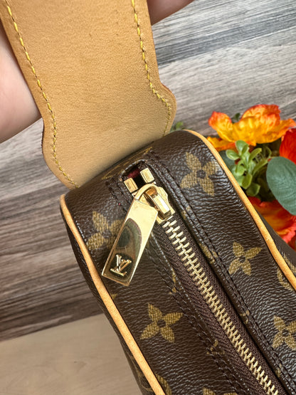 Louis Vuitton Monogram Croissant GM Bag