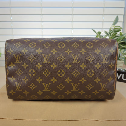 Louis Vuitton Monogram Speedy 30