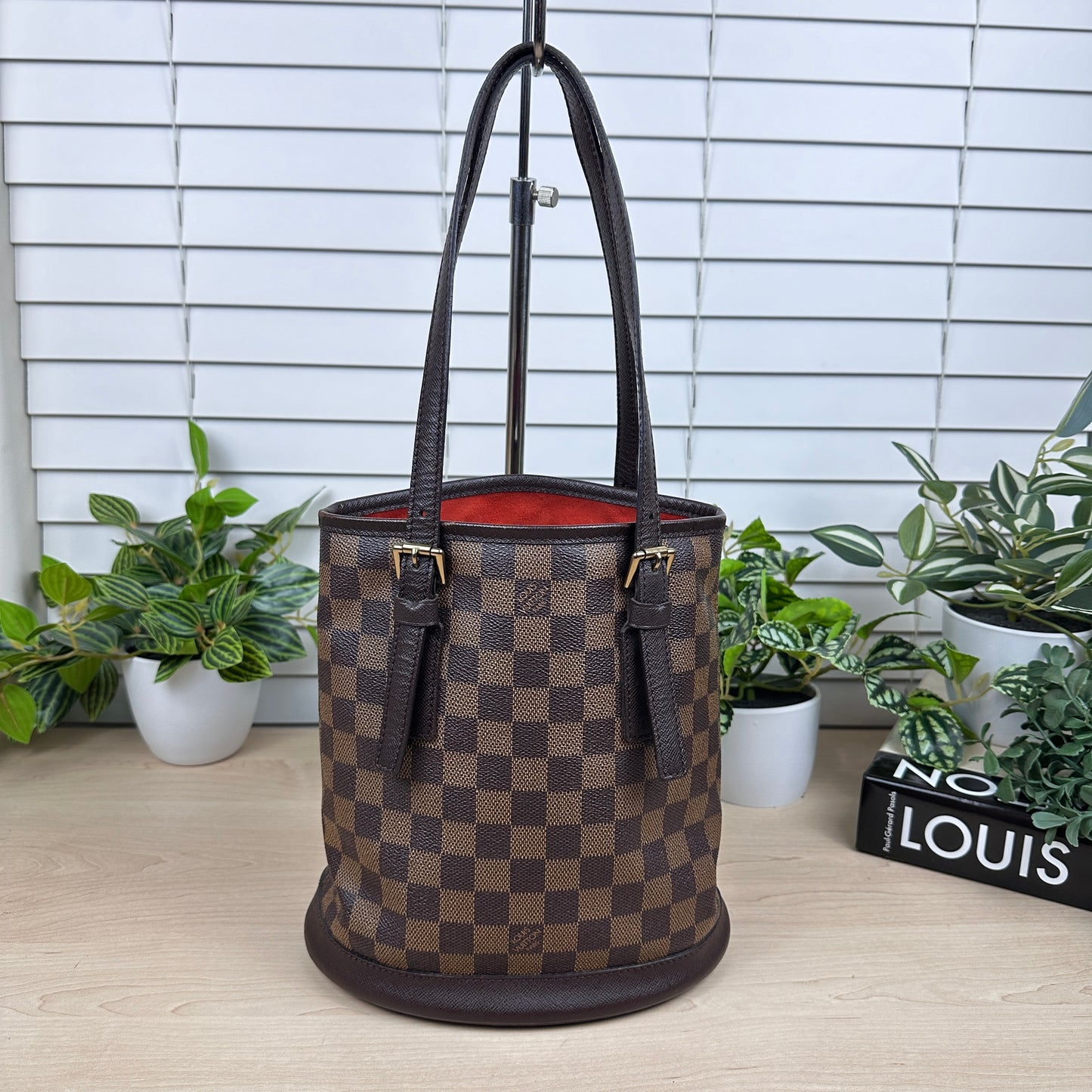 Louis Vuitton Marais Bucket Bag Damier Ebene